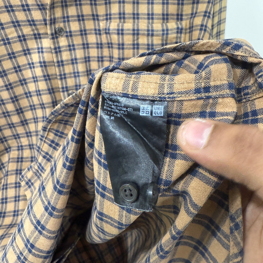 Uniqlo checkered shirt