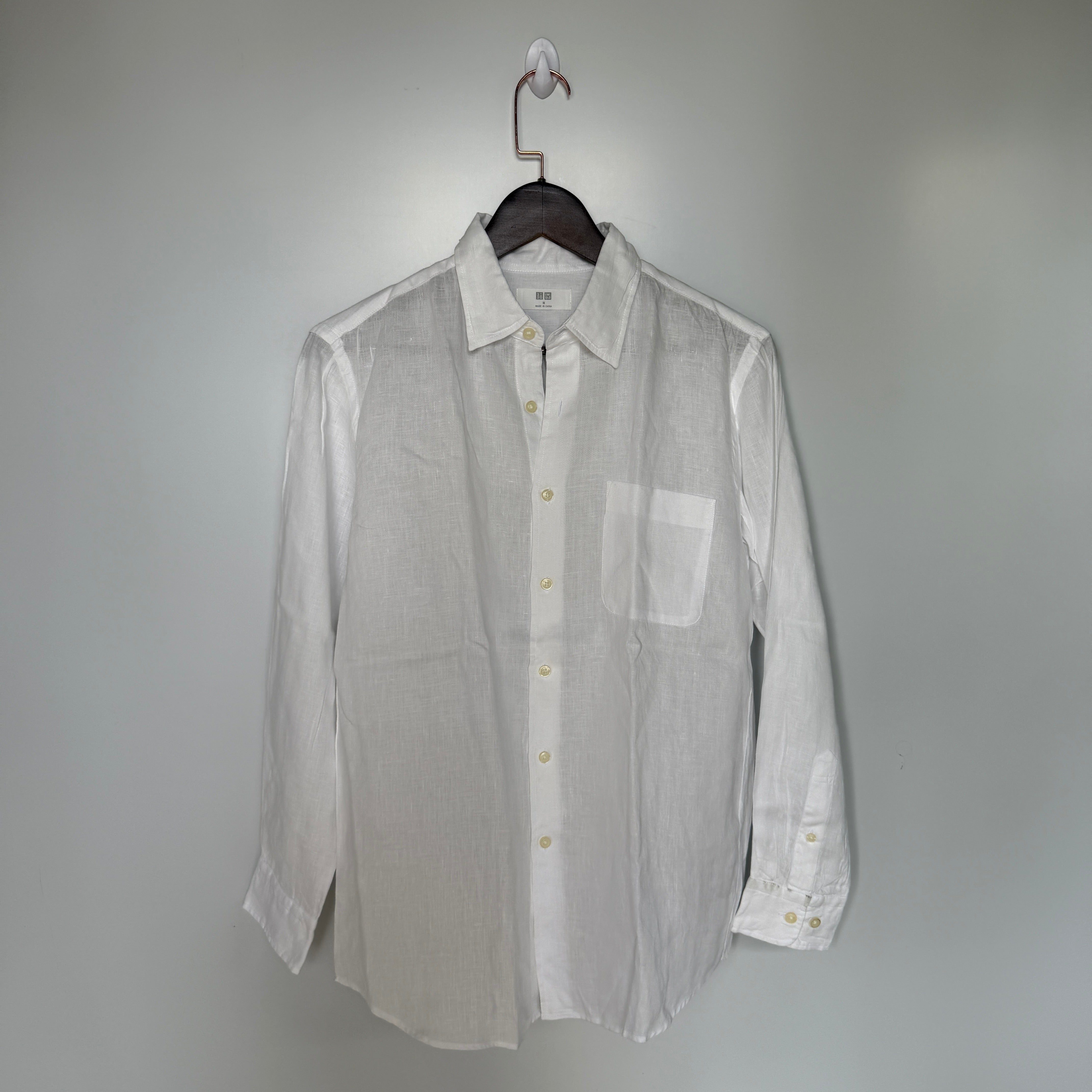 Uniqlo 100% linen white shirt
