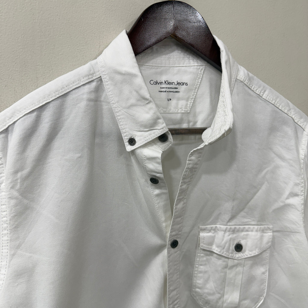 Calvin Klein white solid shirt