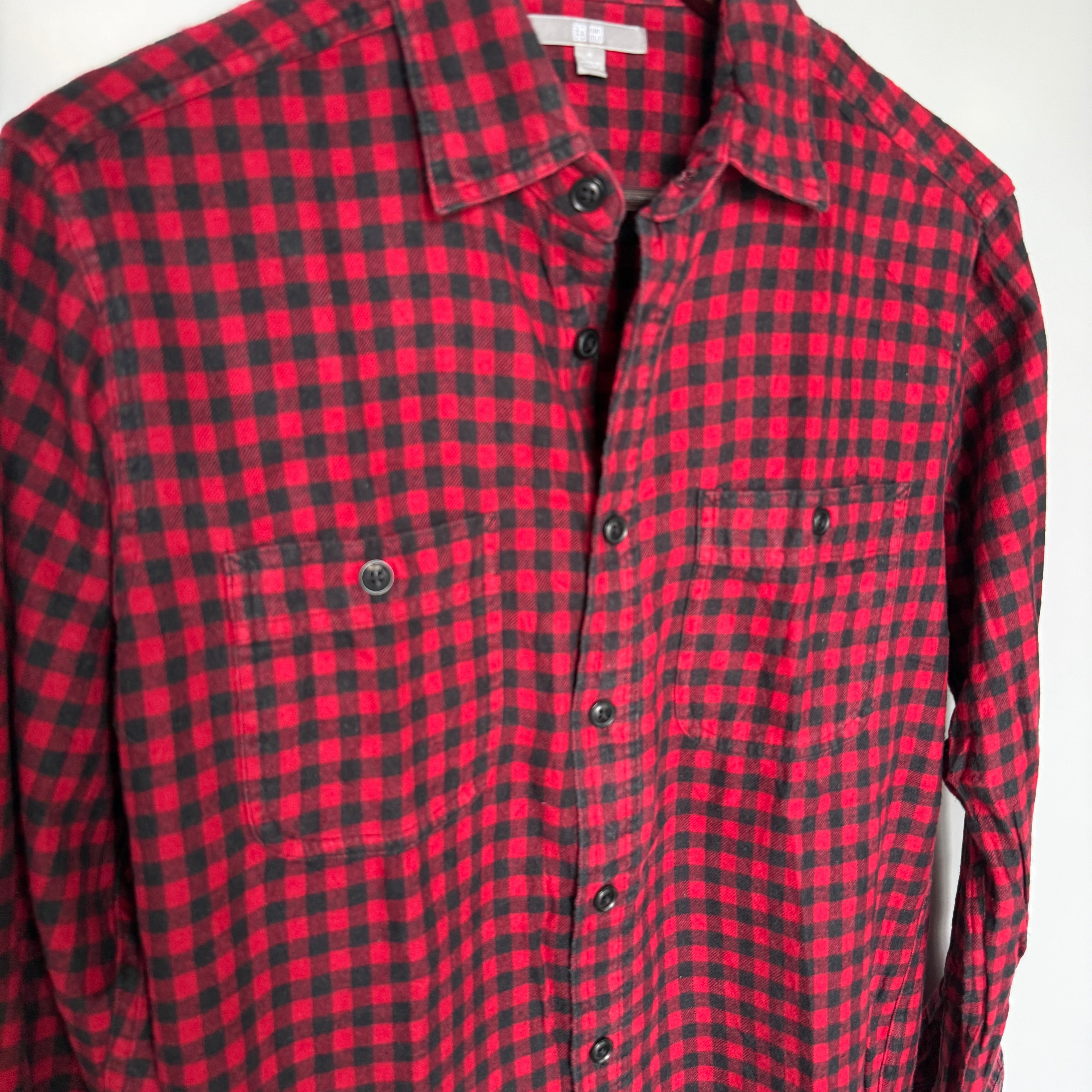Uniqlo checkered shirt