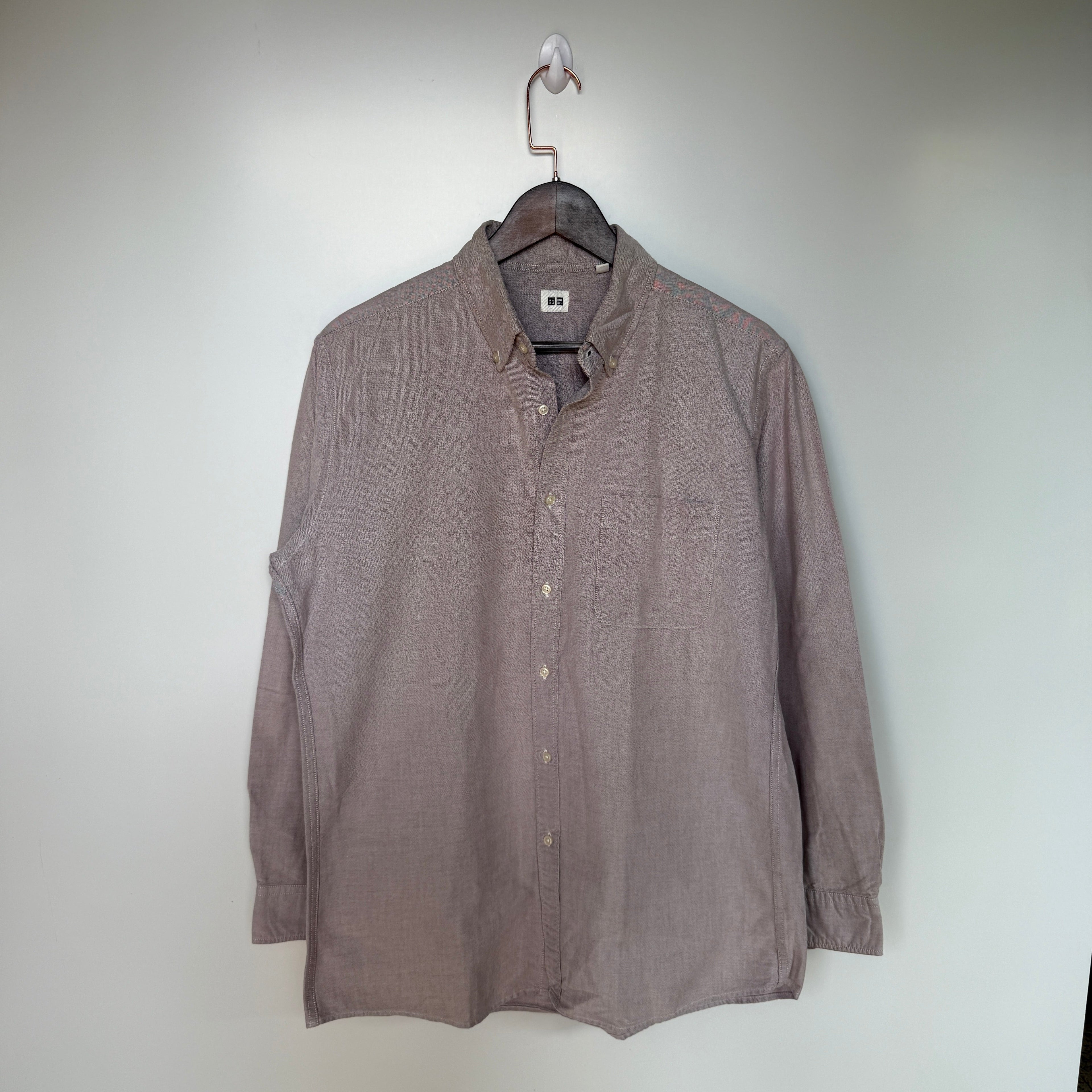 Uniqlo solid shirt