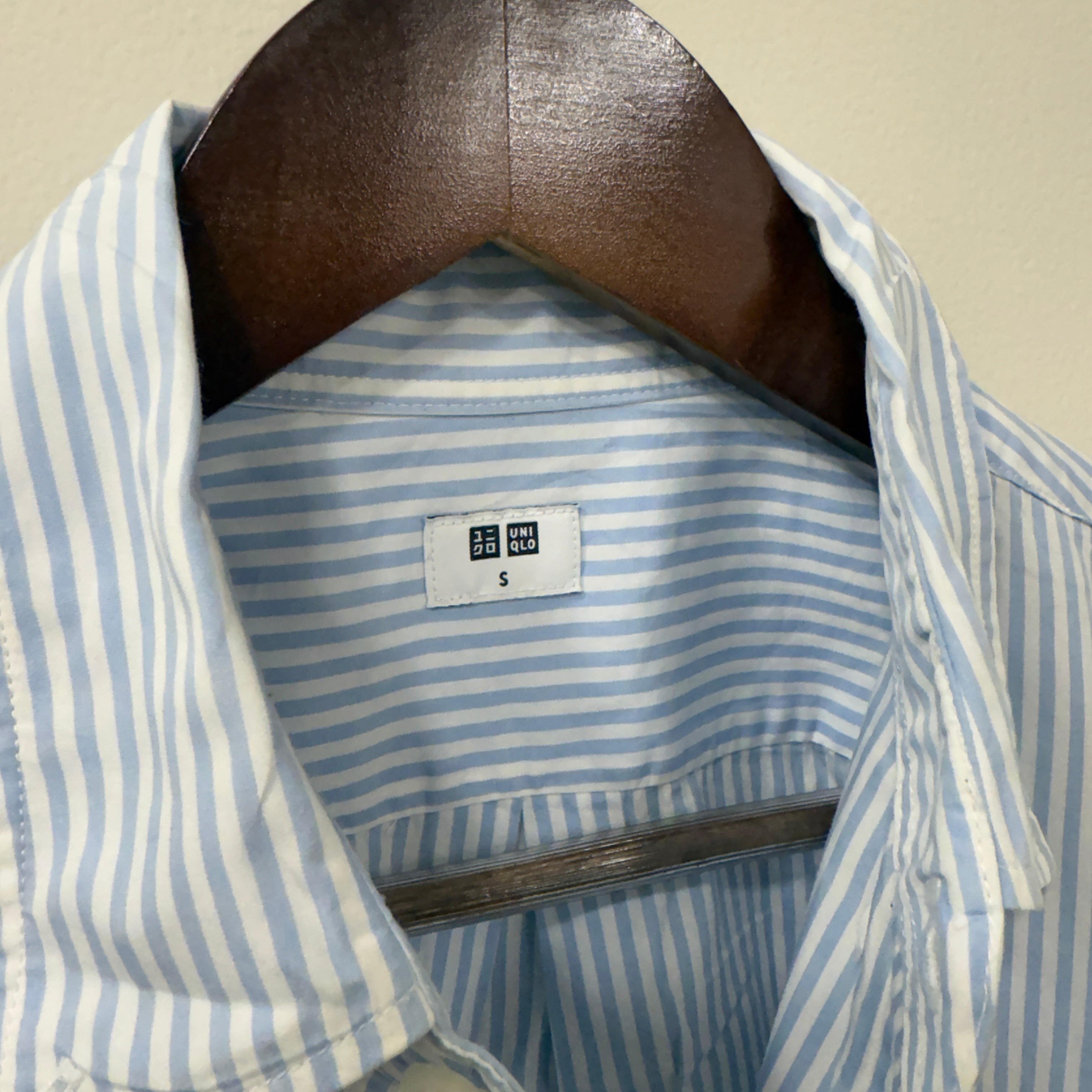 Uniqlo blue Stripes shirt