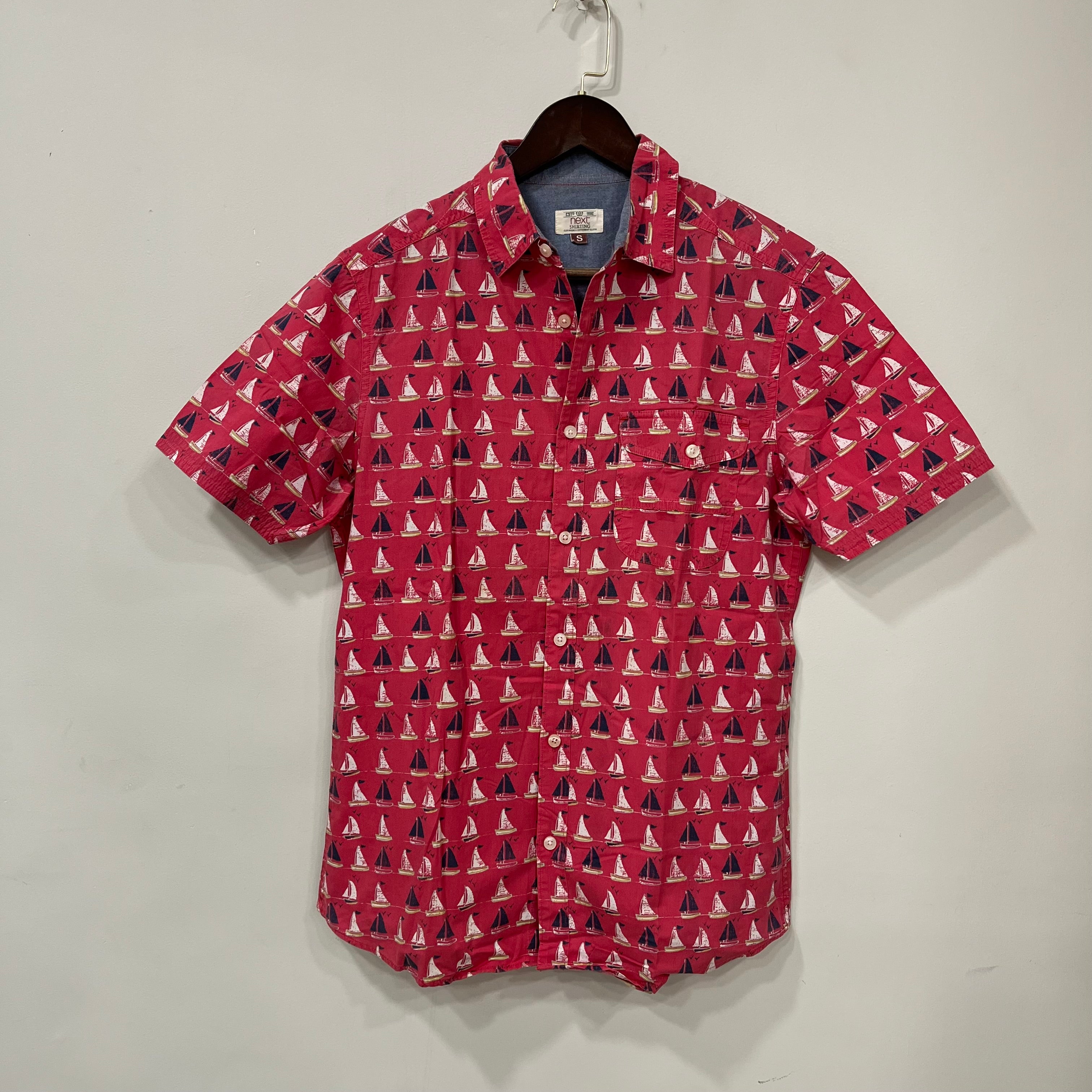 Half sleeve shirt