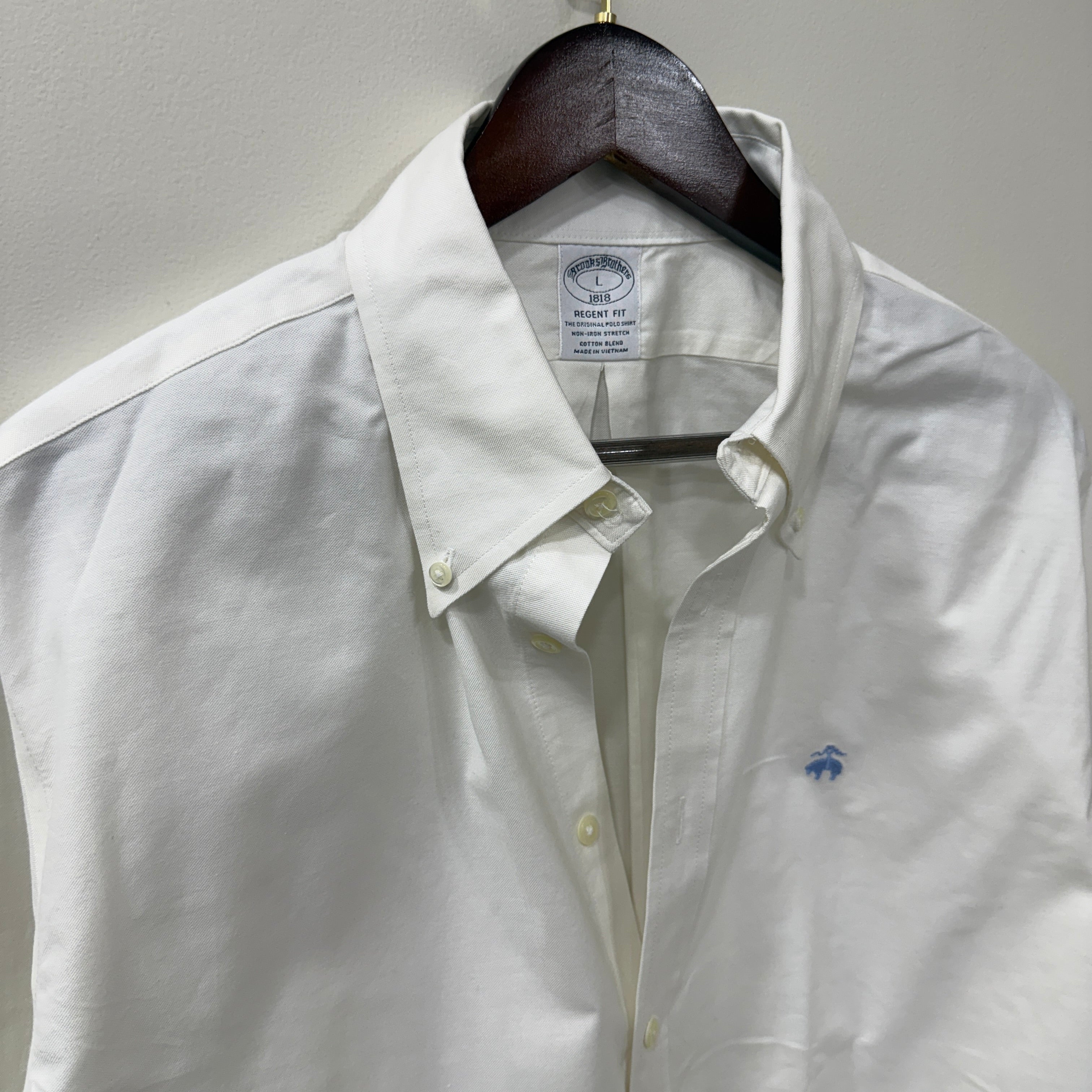 Brooks Brothers white solid shirt with logo