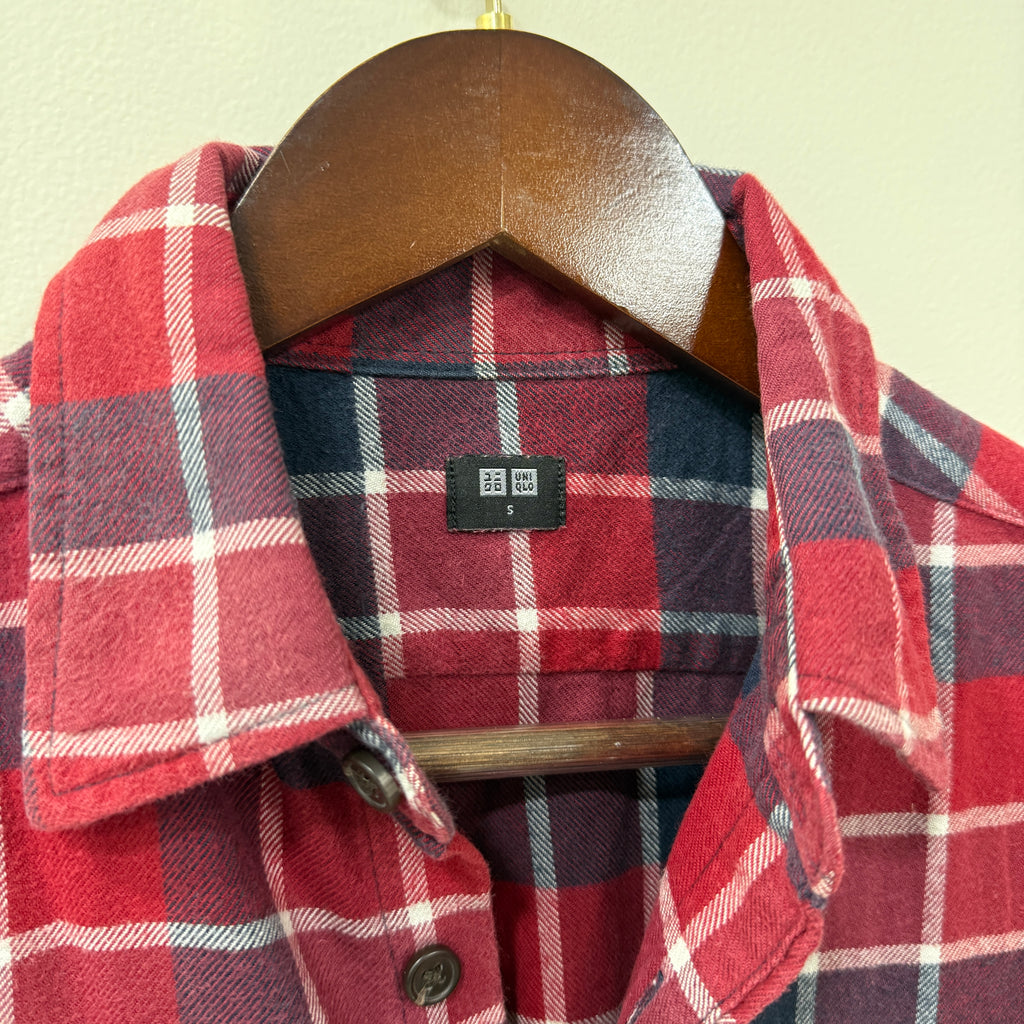 Uniqlo checkered shirt