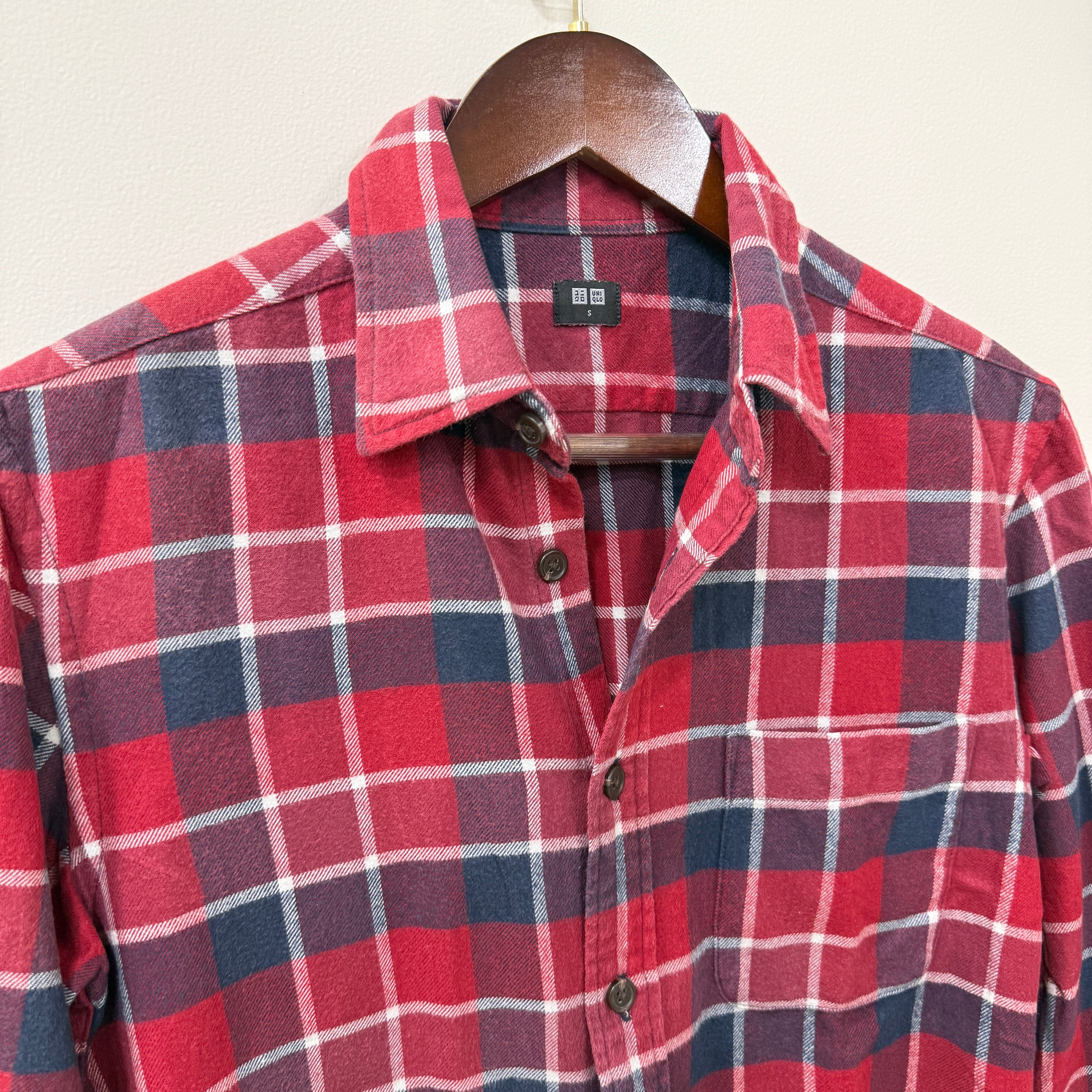 Uniqlo checkered shirt
