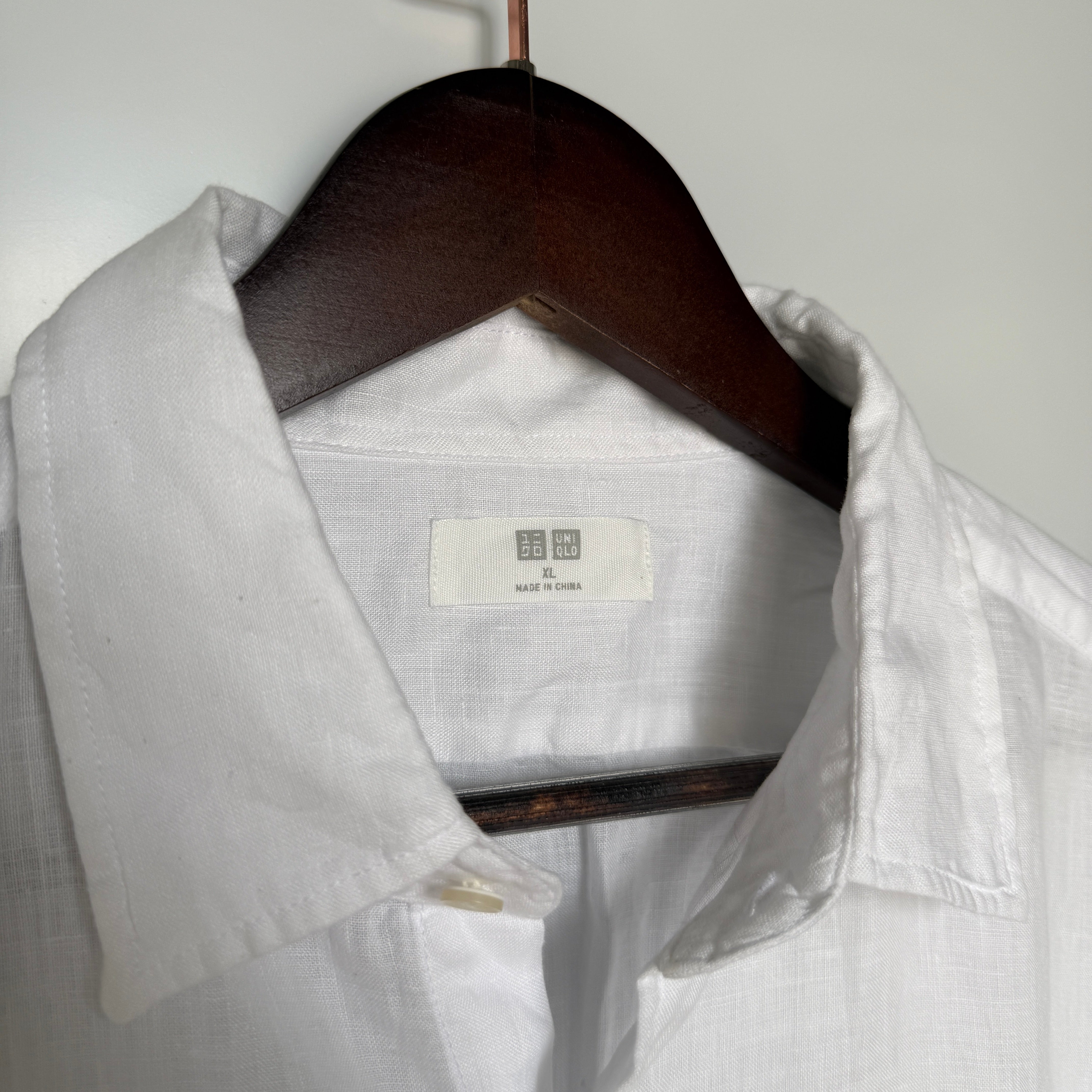 Uniqlo 100% white linen shirt