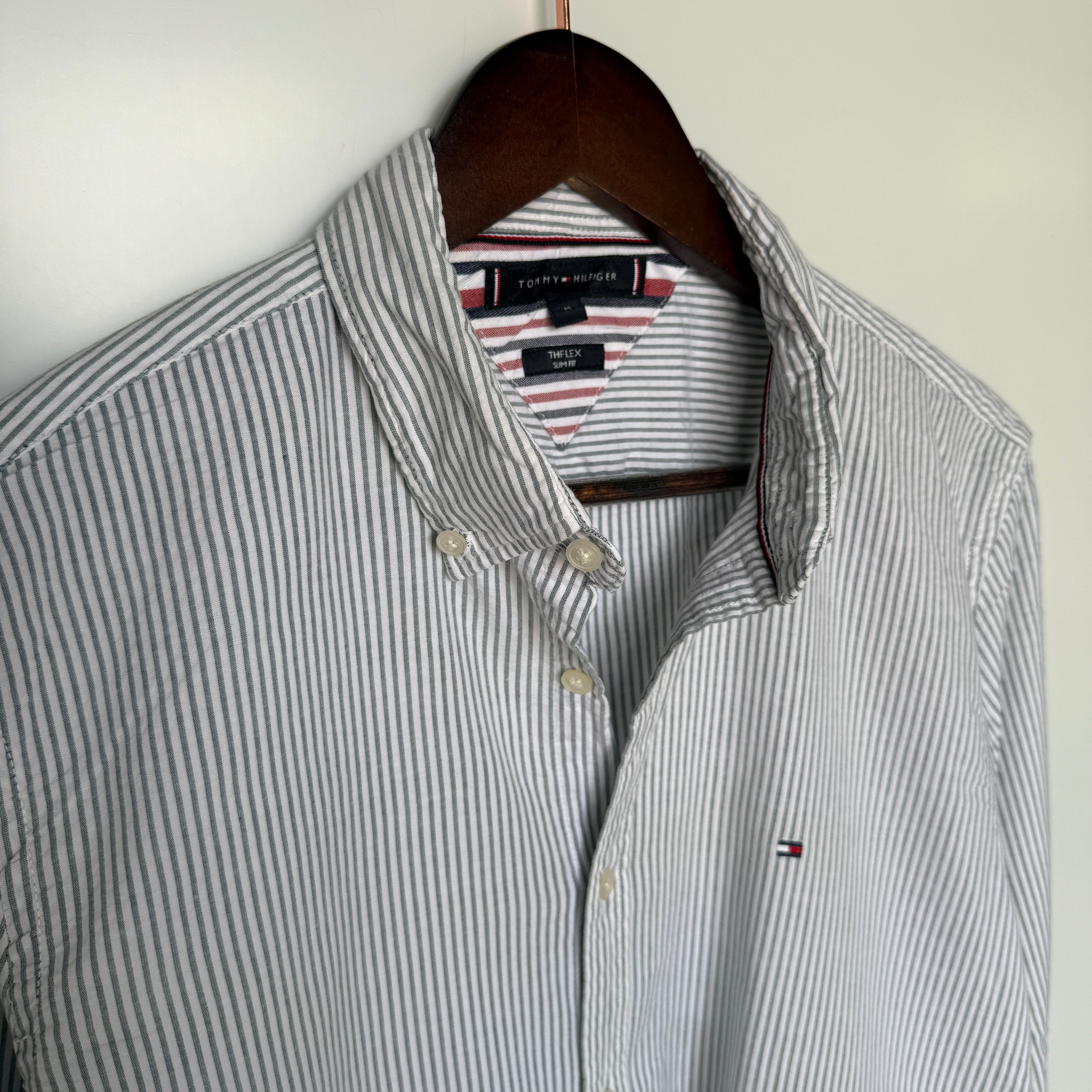 Tommy Hilfiger stripes