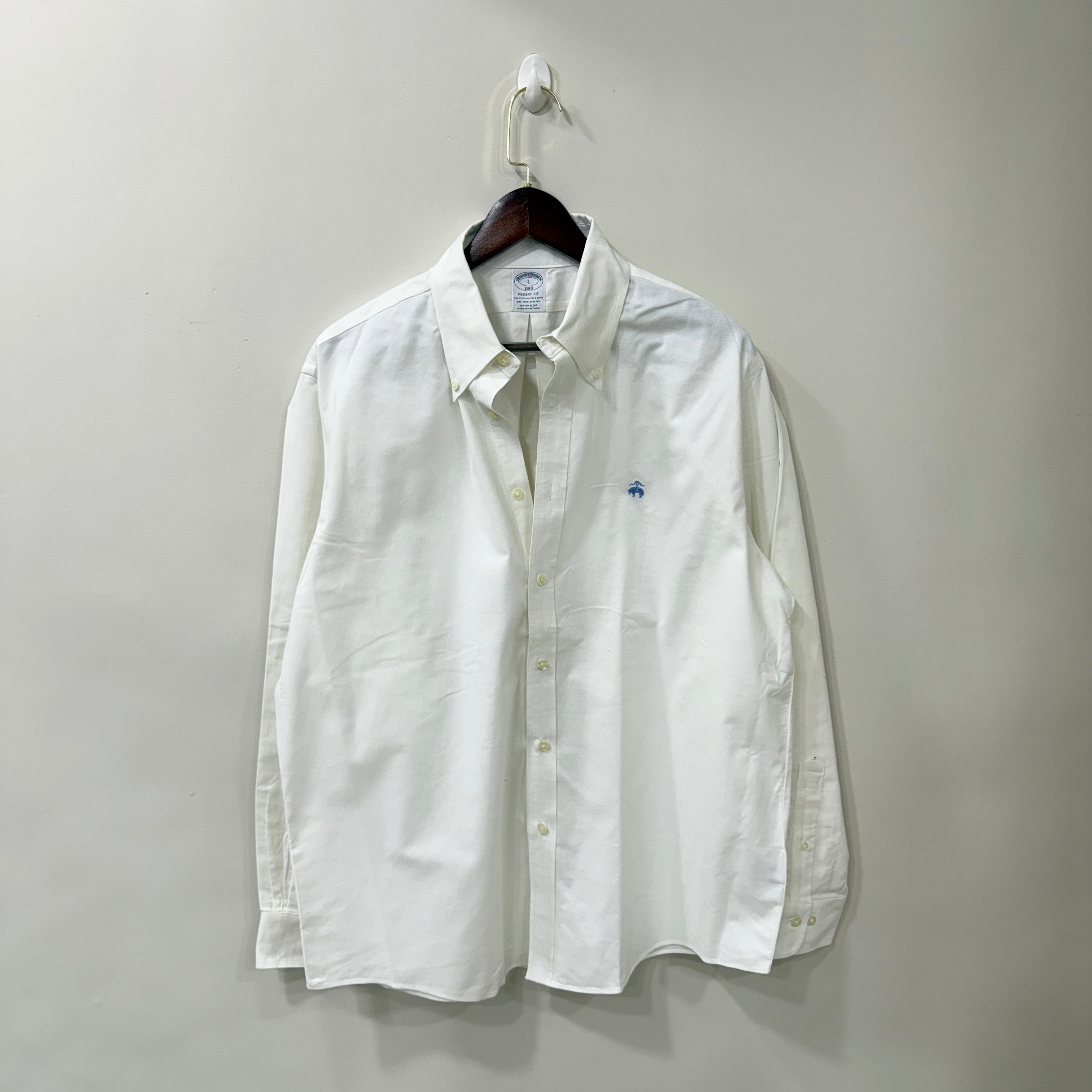 Brooks Brothers white solid shirt with logo