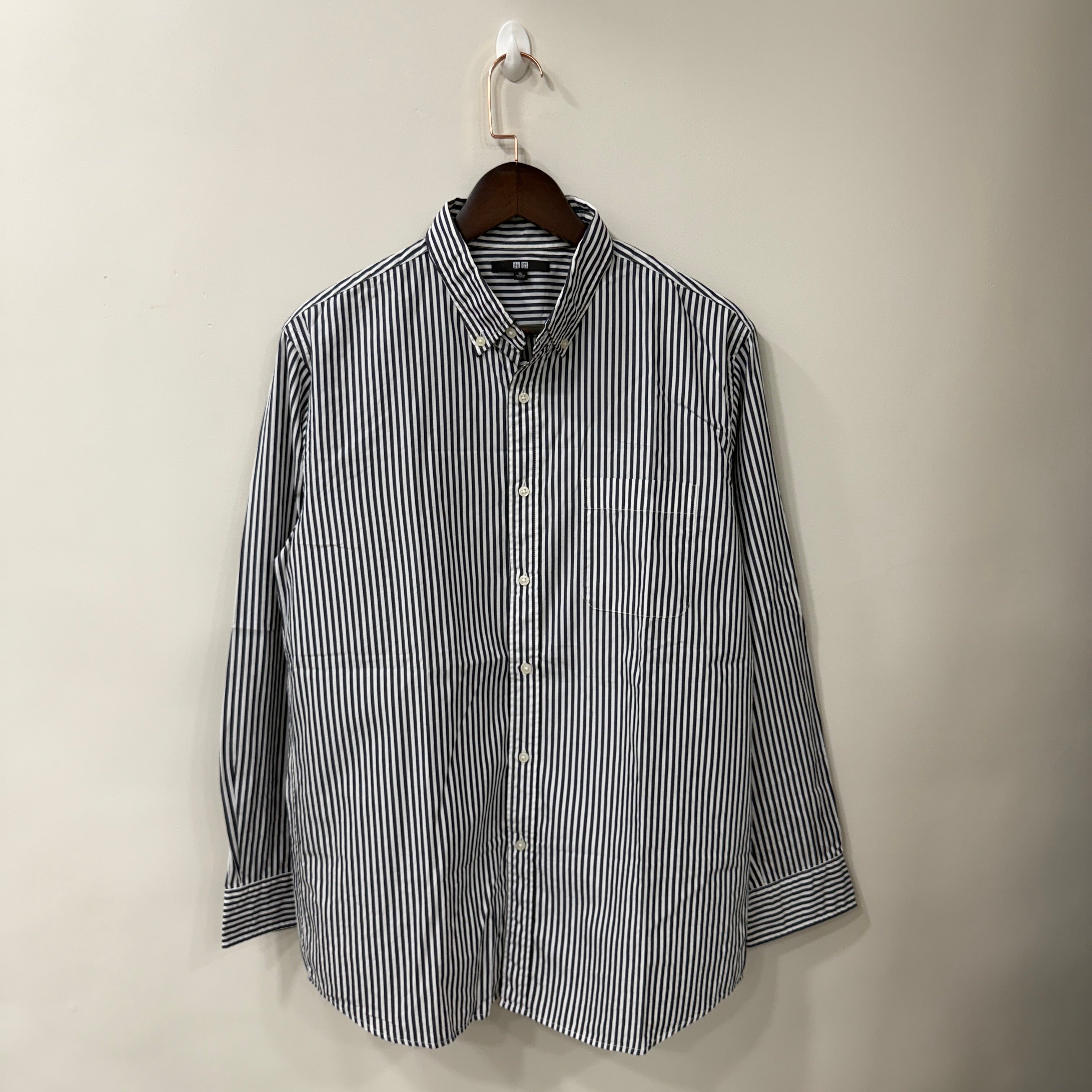 Uniqlo Chinese collar stripes shirt