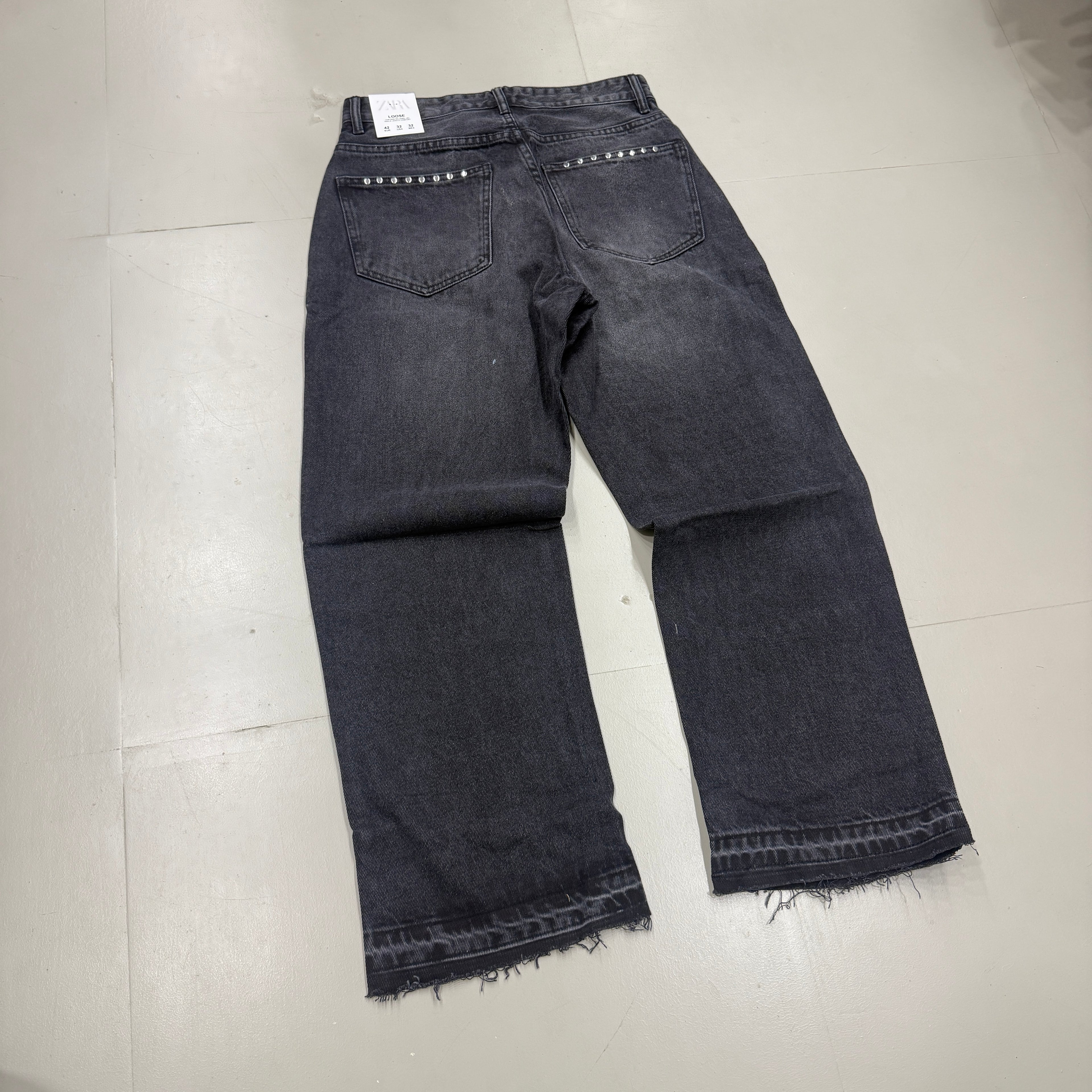 Zara loose fit/baggy jeans