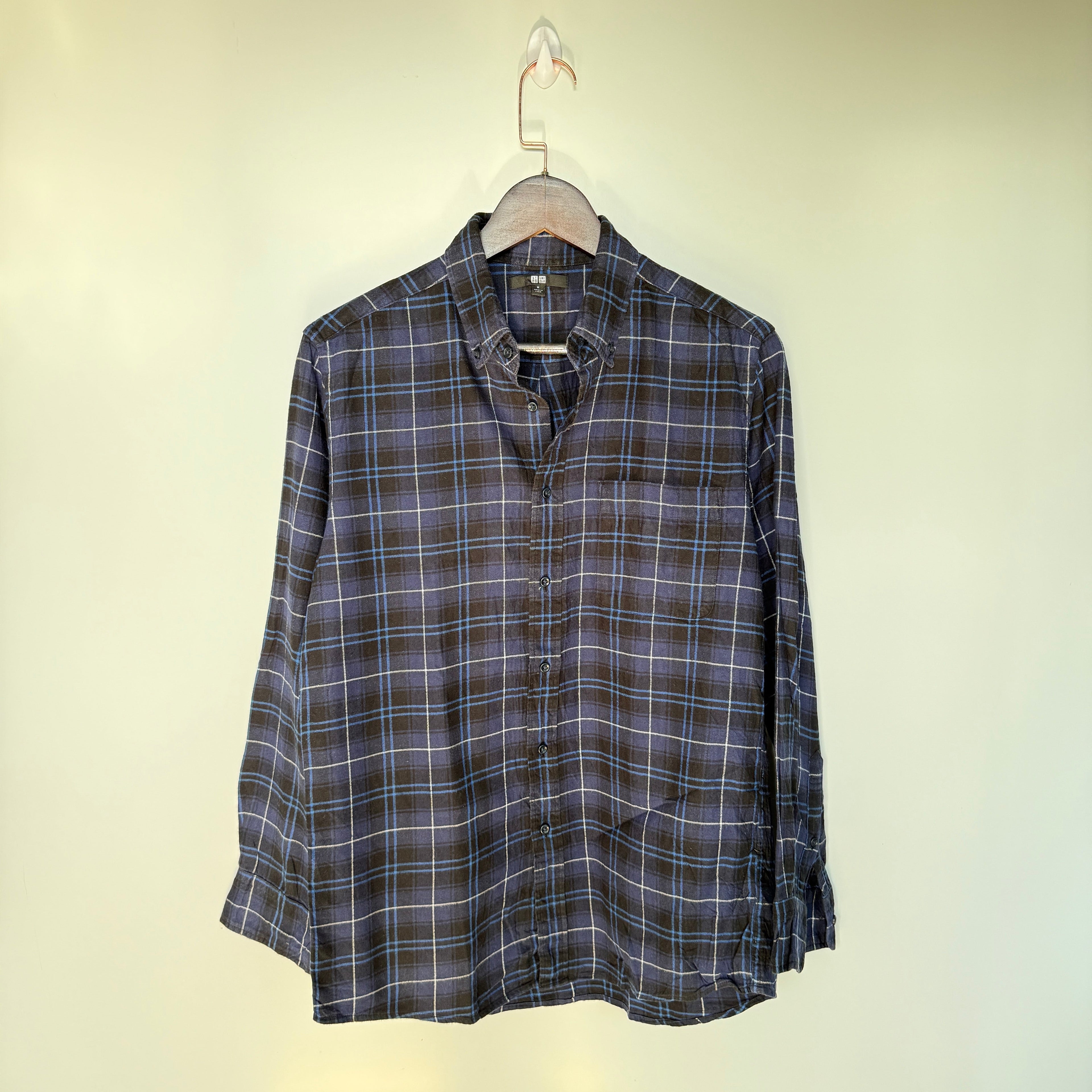Uniqlo checkered shirt