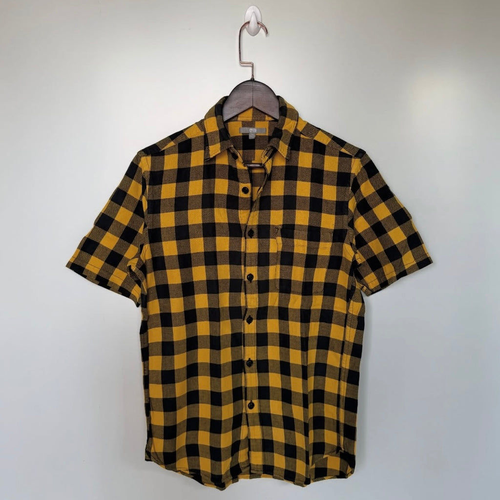 Uniqlo checkered half sleeve shirt