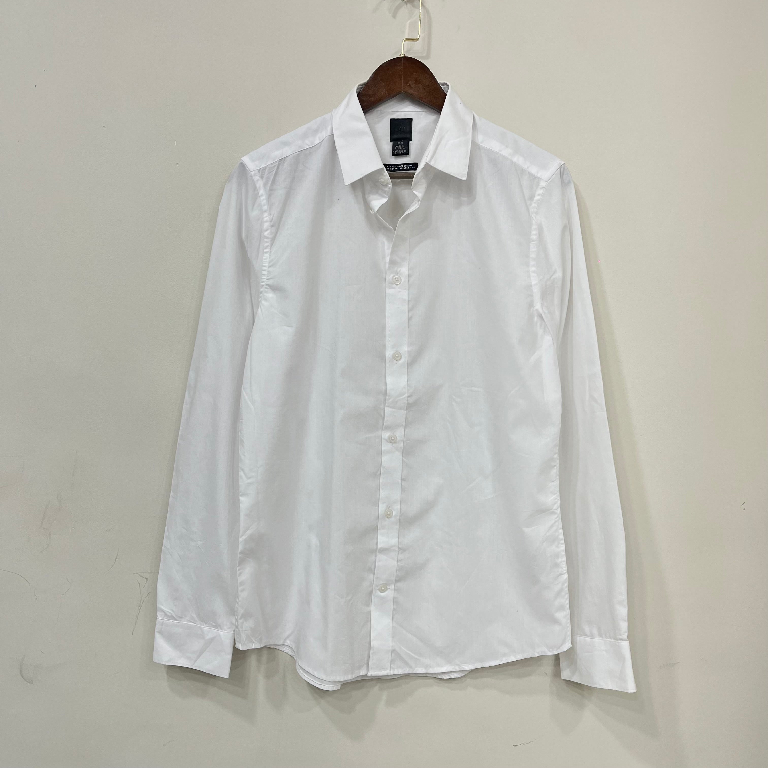 H&M white solid shirt