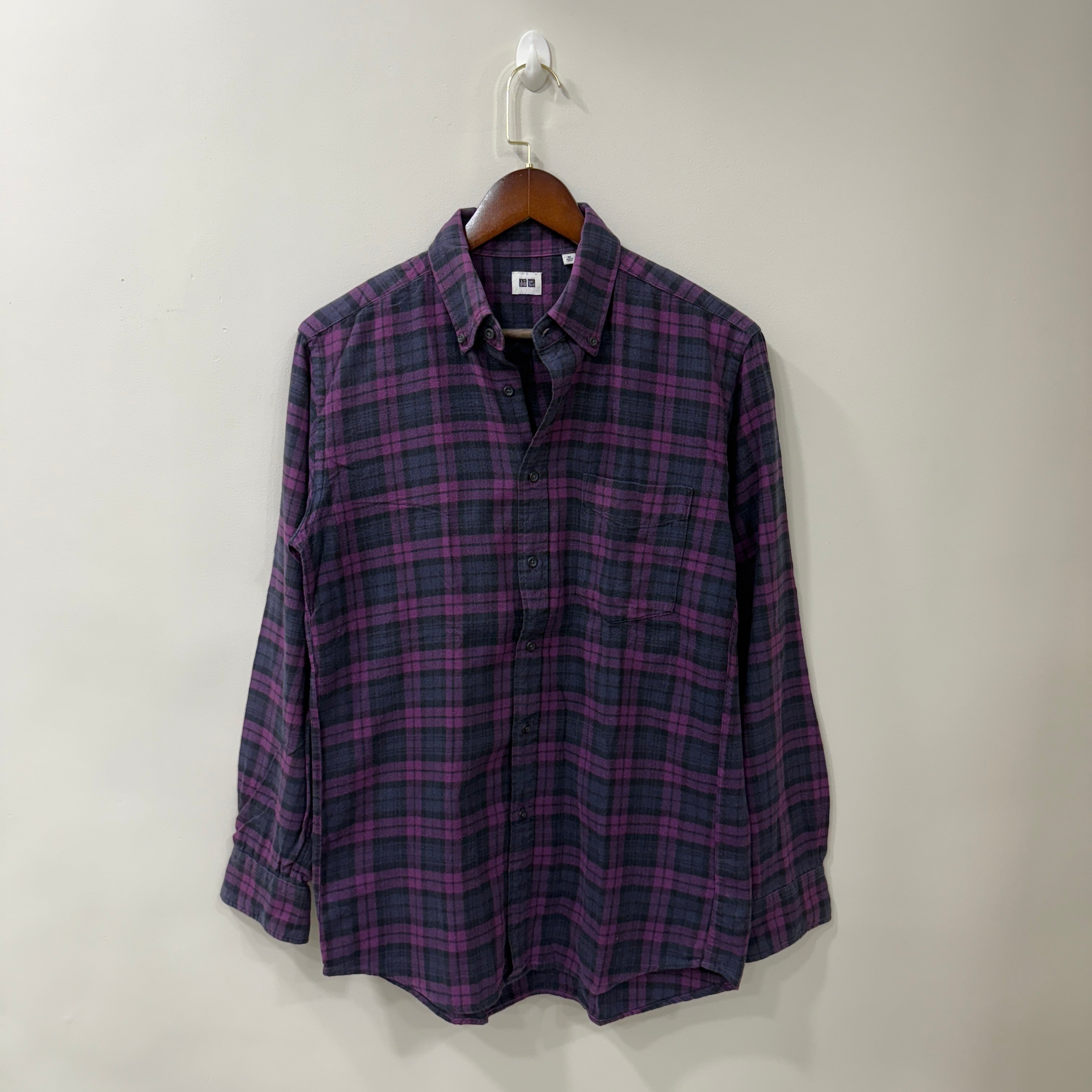 Uniqlo checkered shirt