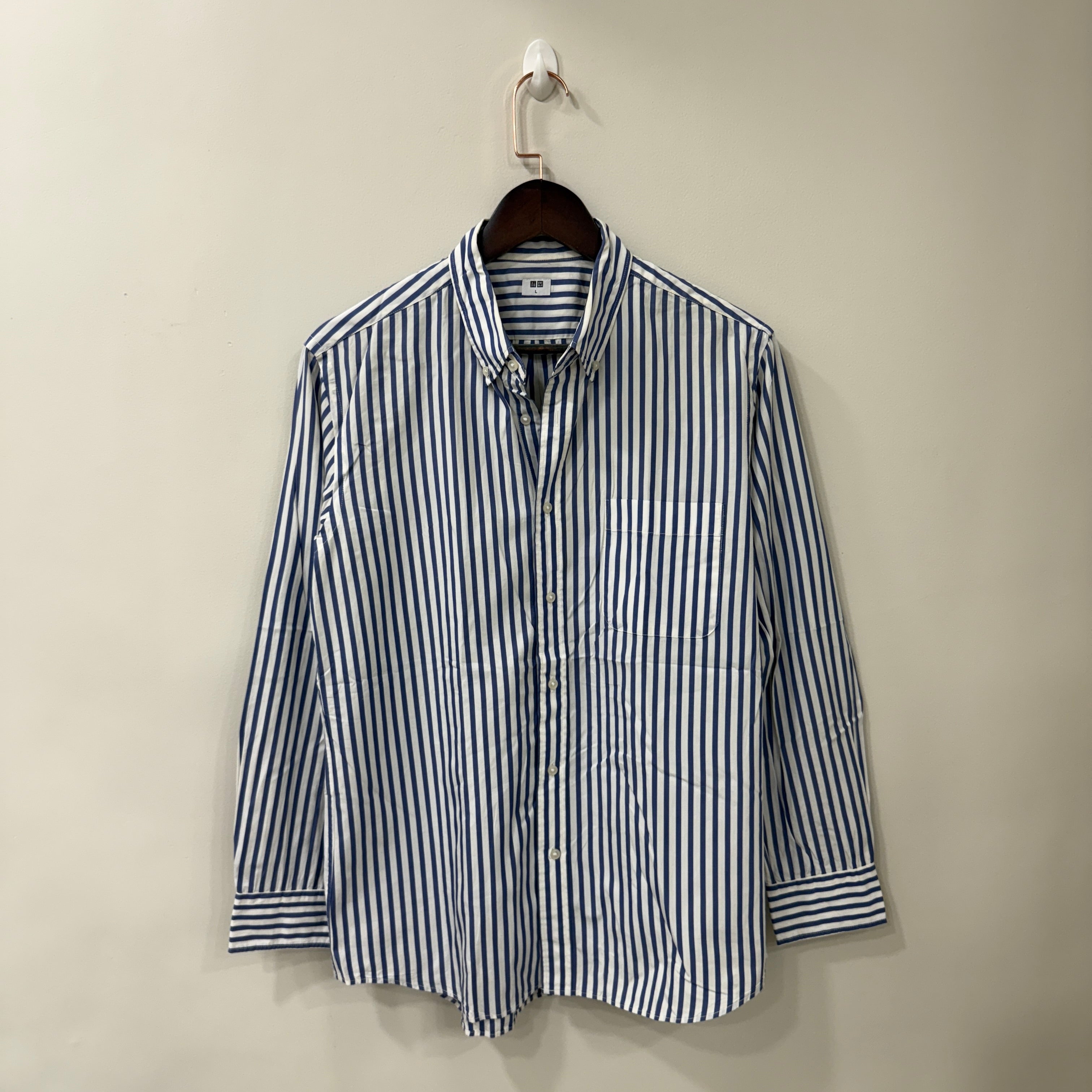Uniqlo blue stripes shirt