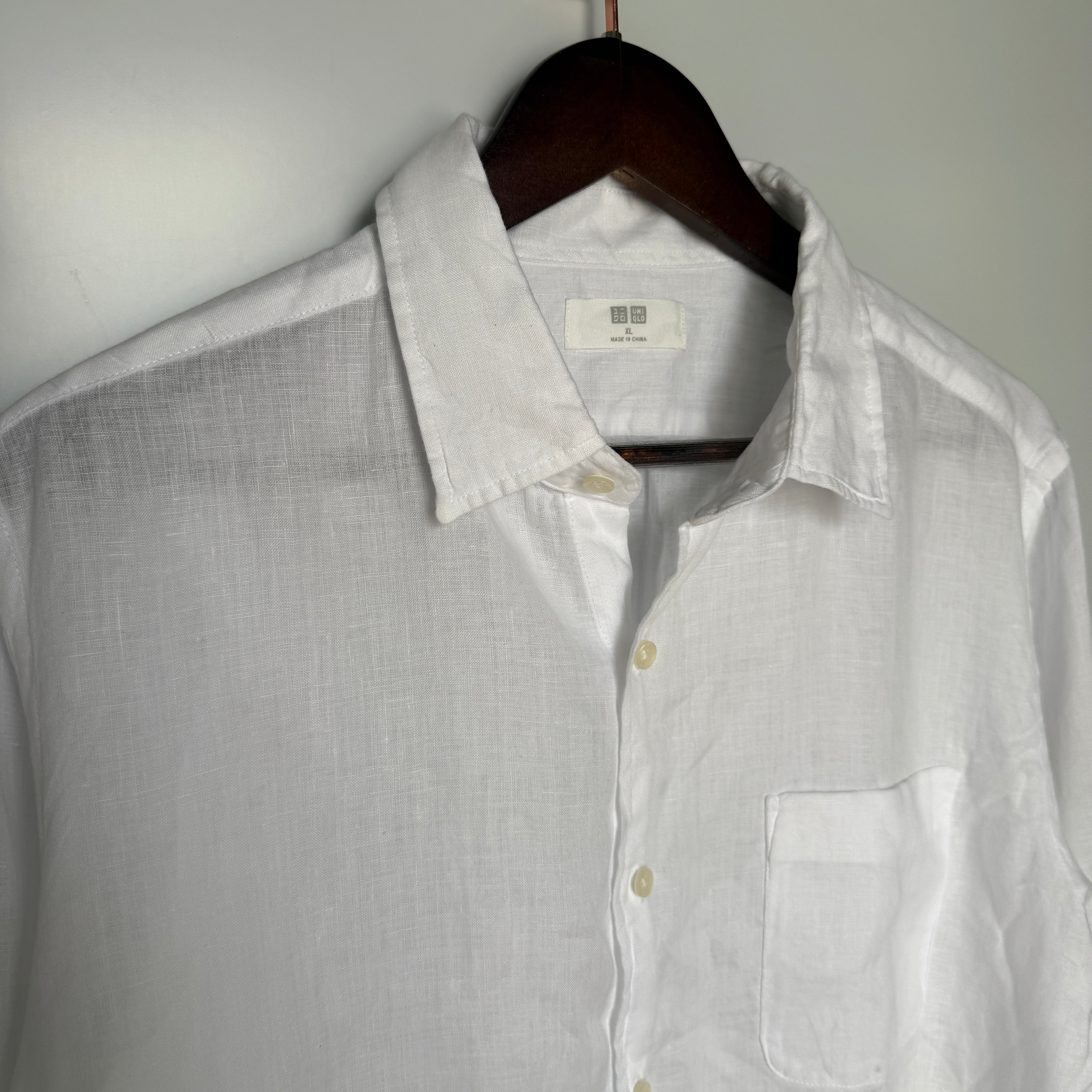 Uniqlo 100% white linen shirt