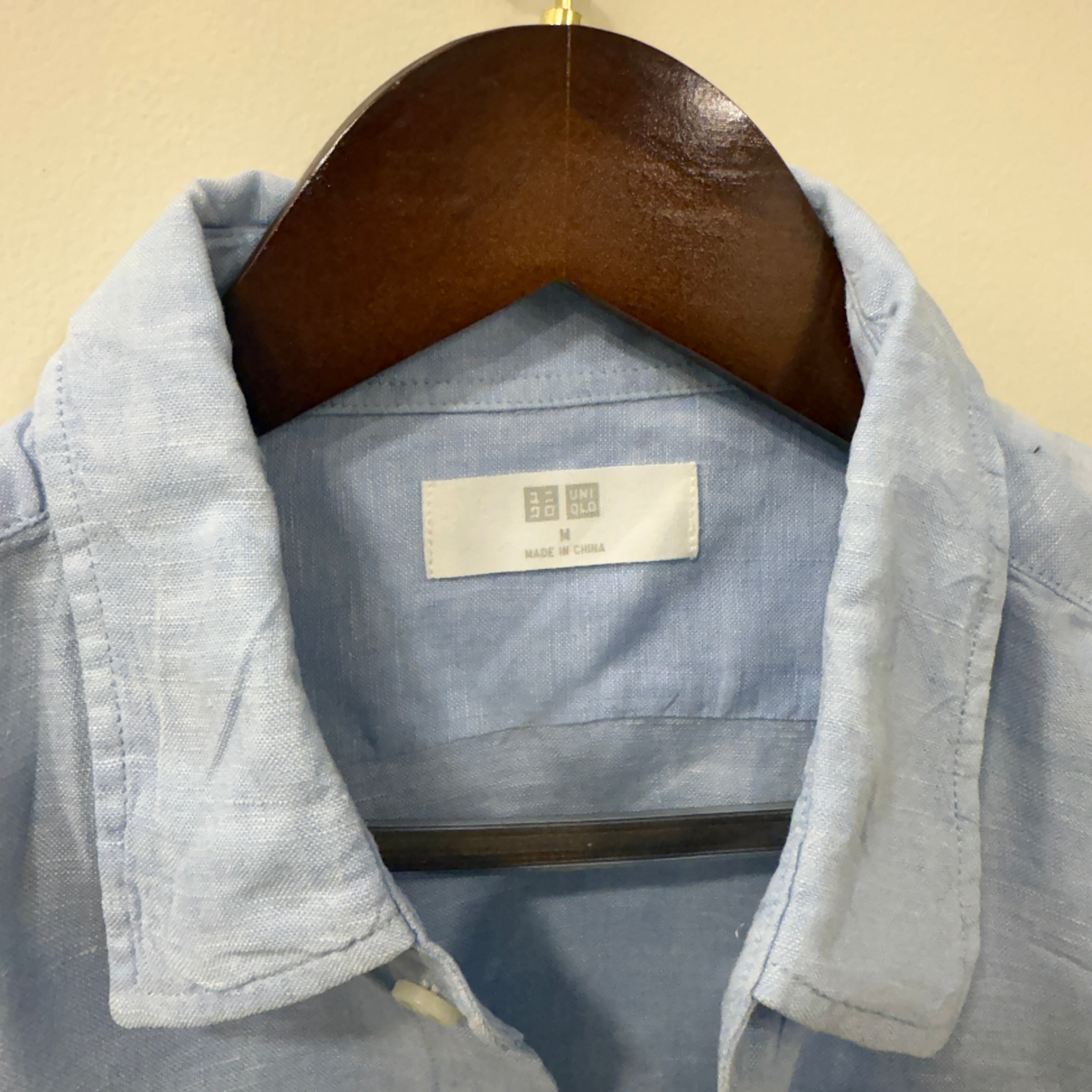 Uniqlo powder blue  100% linen shirt