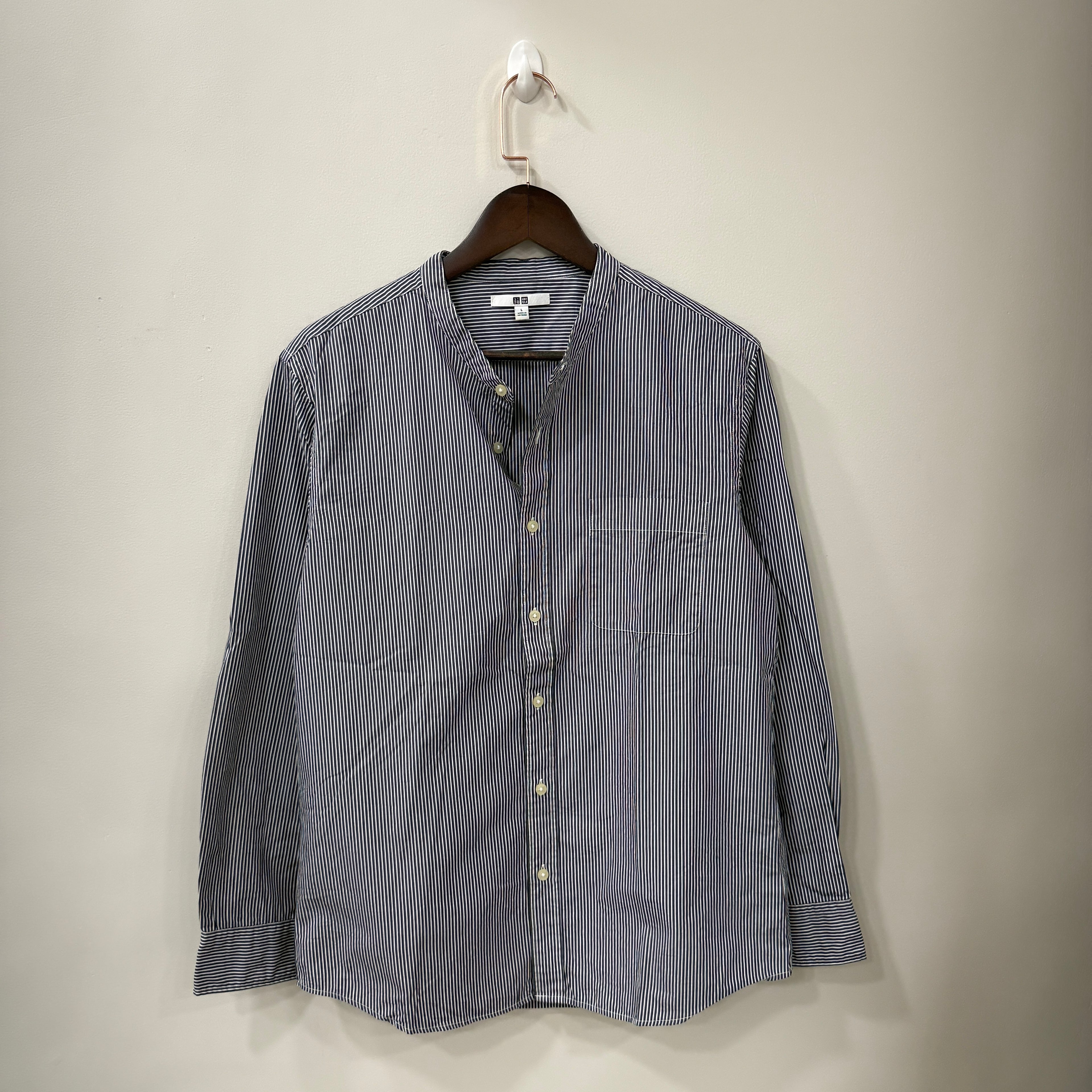 Uniqlo Chinese collar stripes shirt
