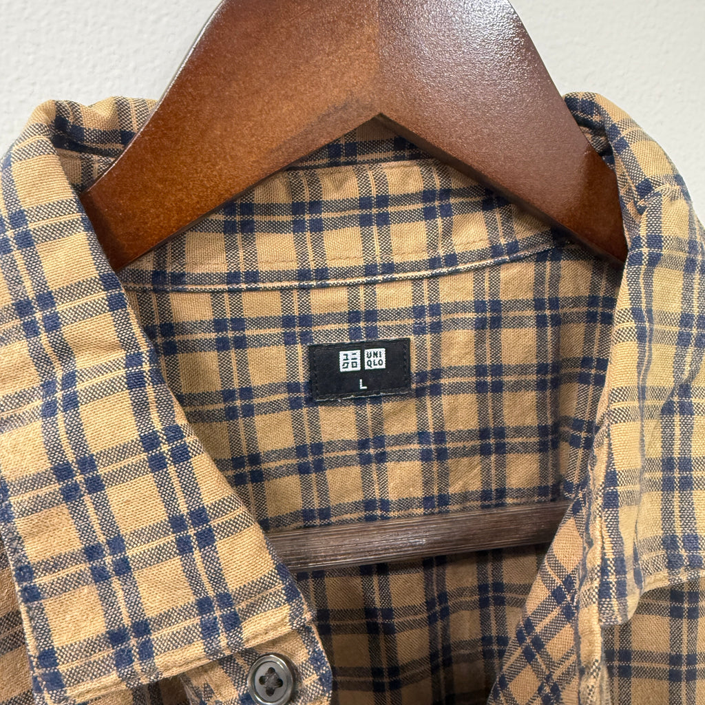 Uniqlo checkered shirt