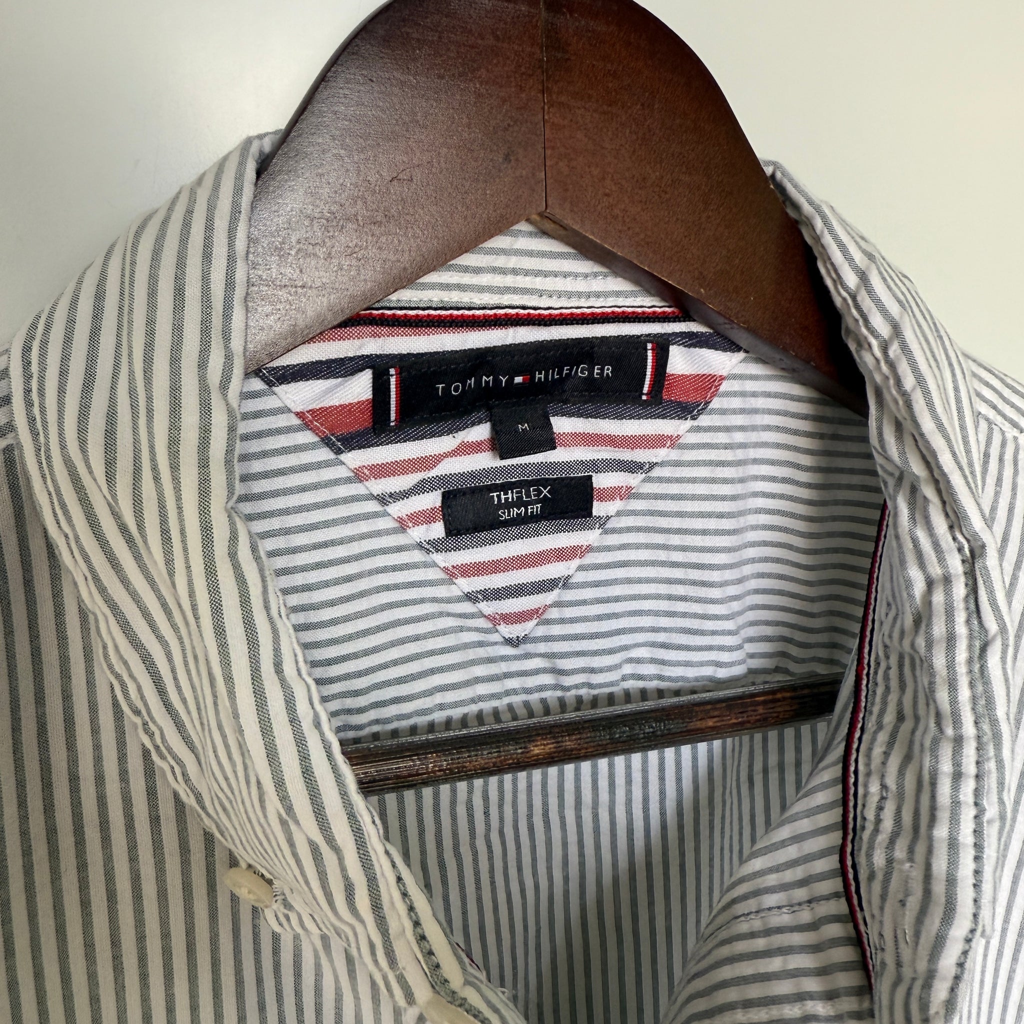 Tommy Hilfiger stripes