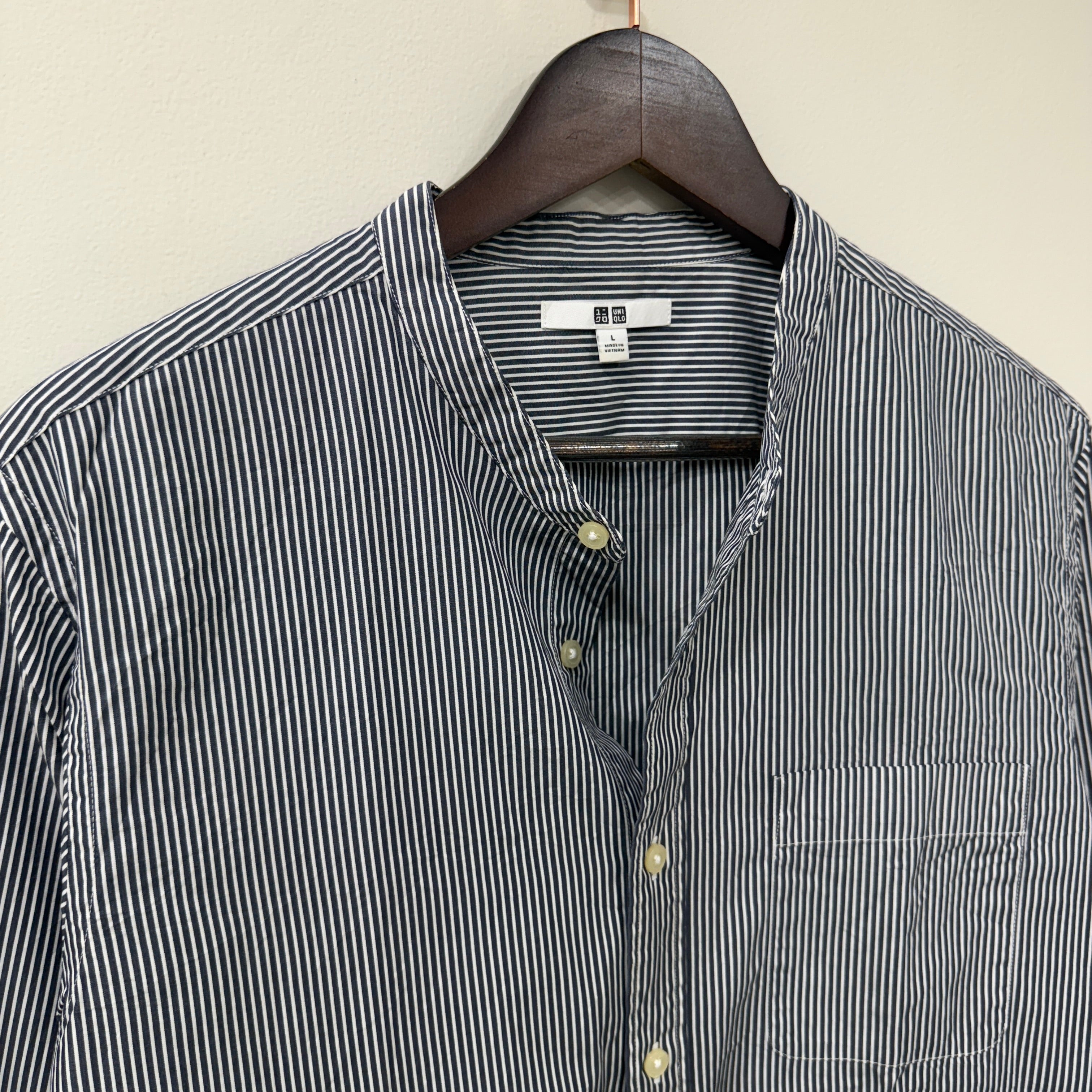 Uniqlo Chinese collar stripes shirt