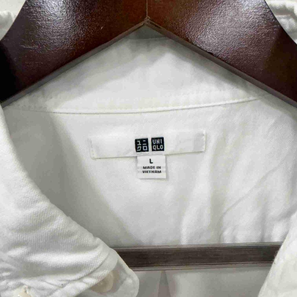 Uniqlo button down oxford shirt