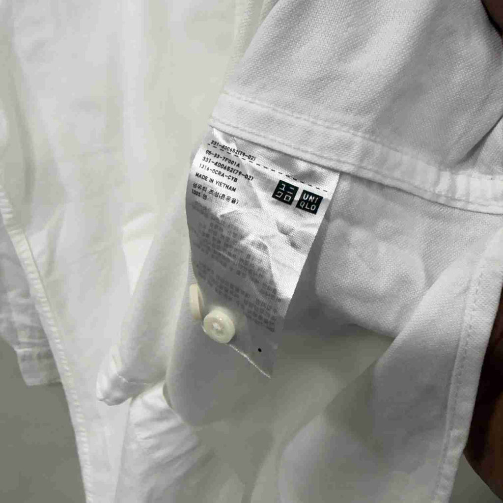 Uniqlo button down oxford shirt