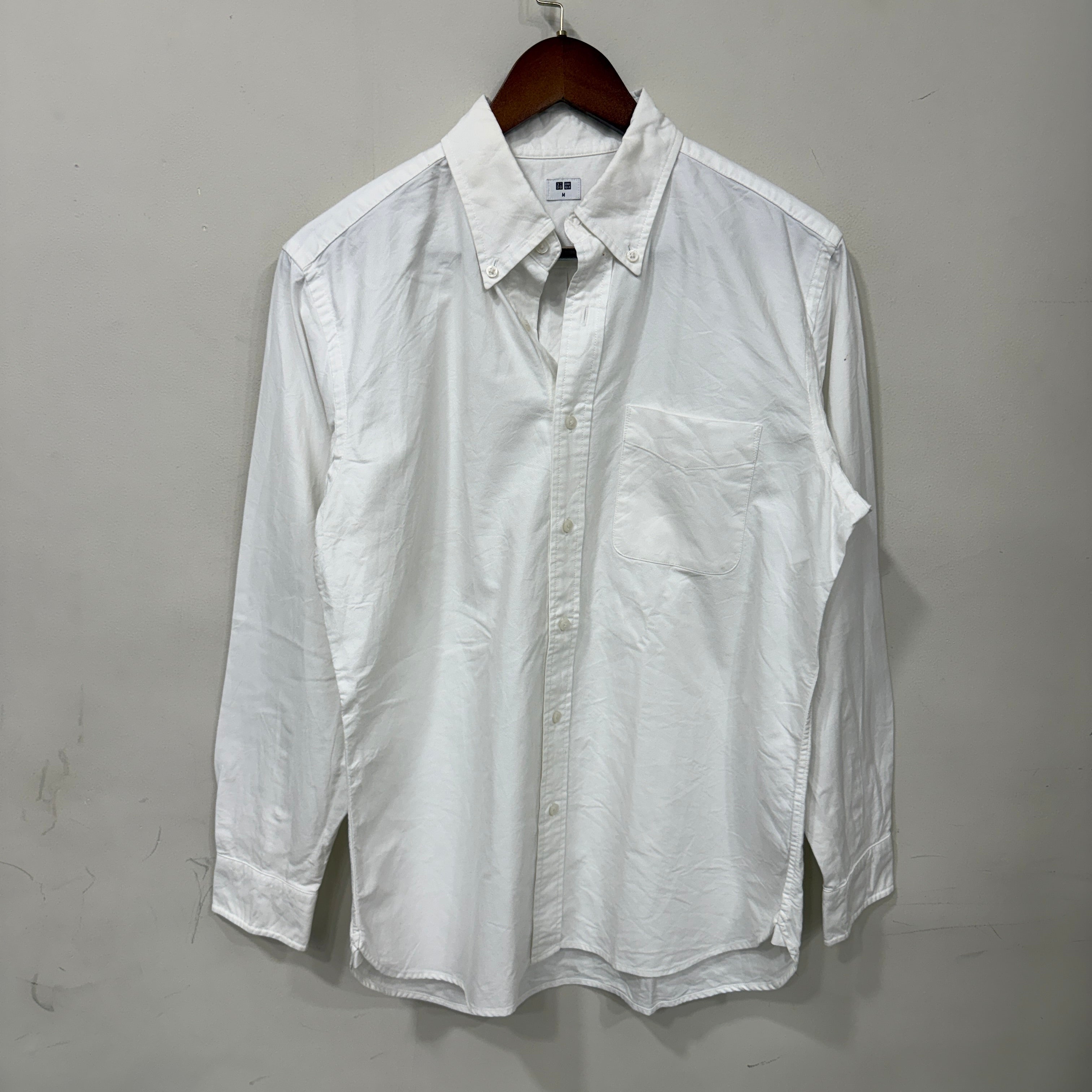 Uniqlo white oxford shirt