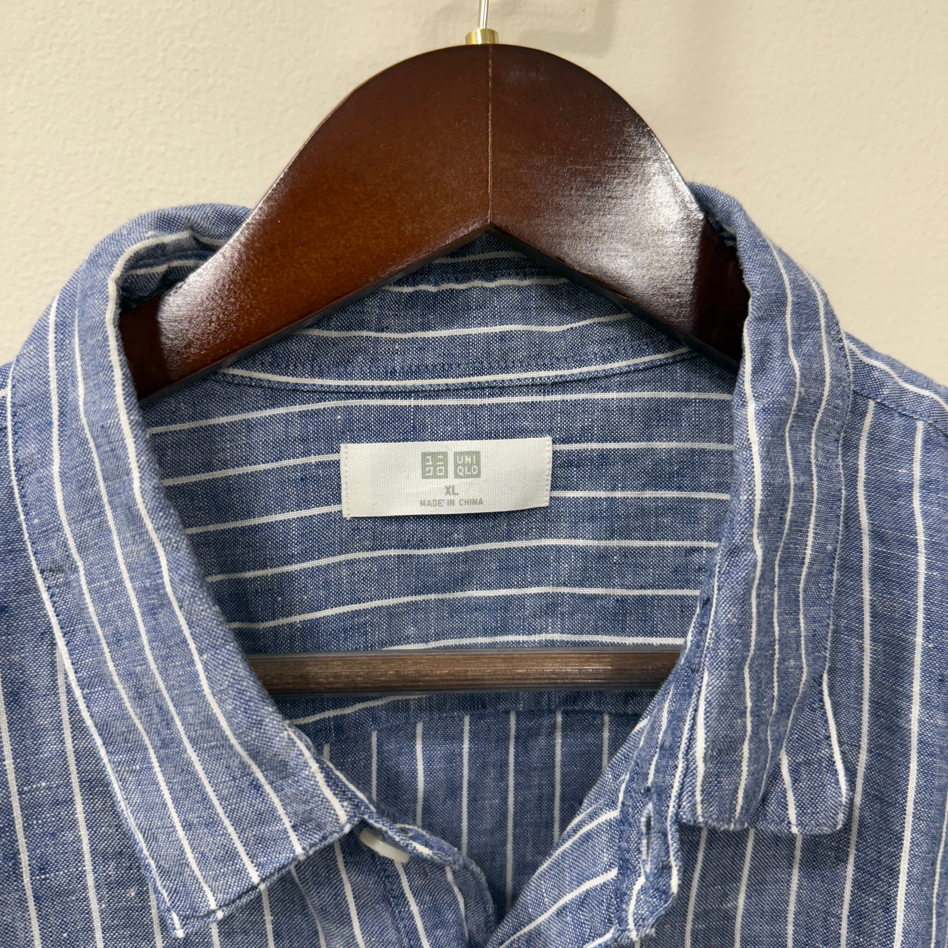 Uniqlo linen stripes shirt