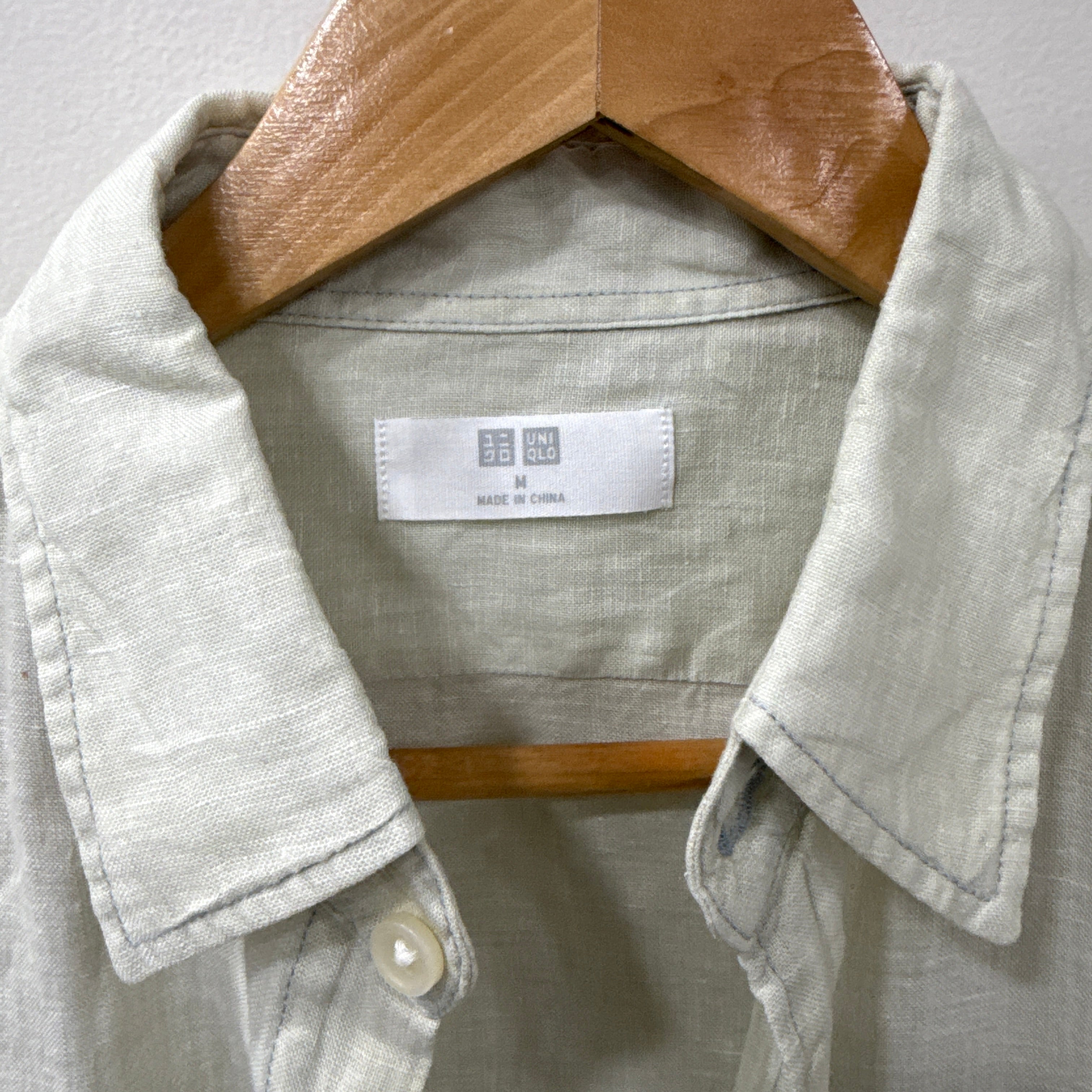 Uniqlo 100% Linen solid shirt