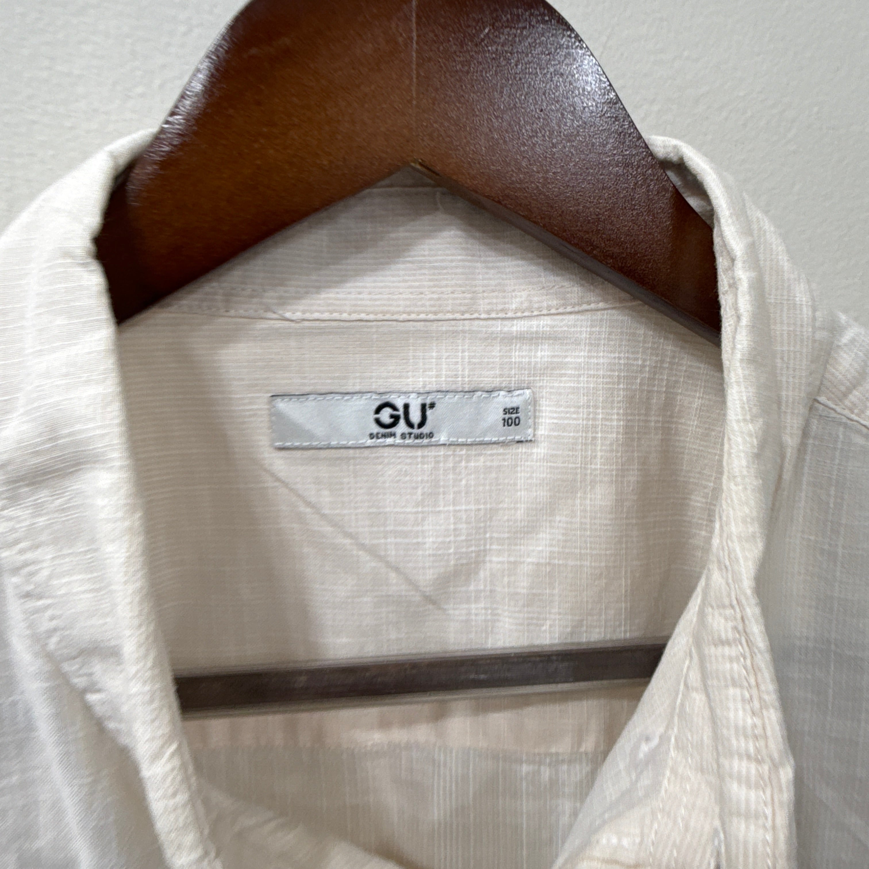 GU solid shirt