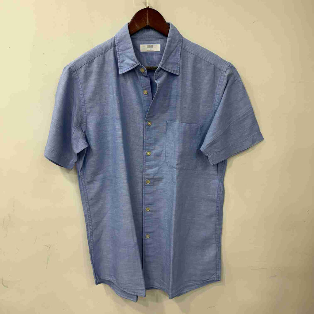 Uniqlo linen shirt