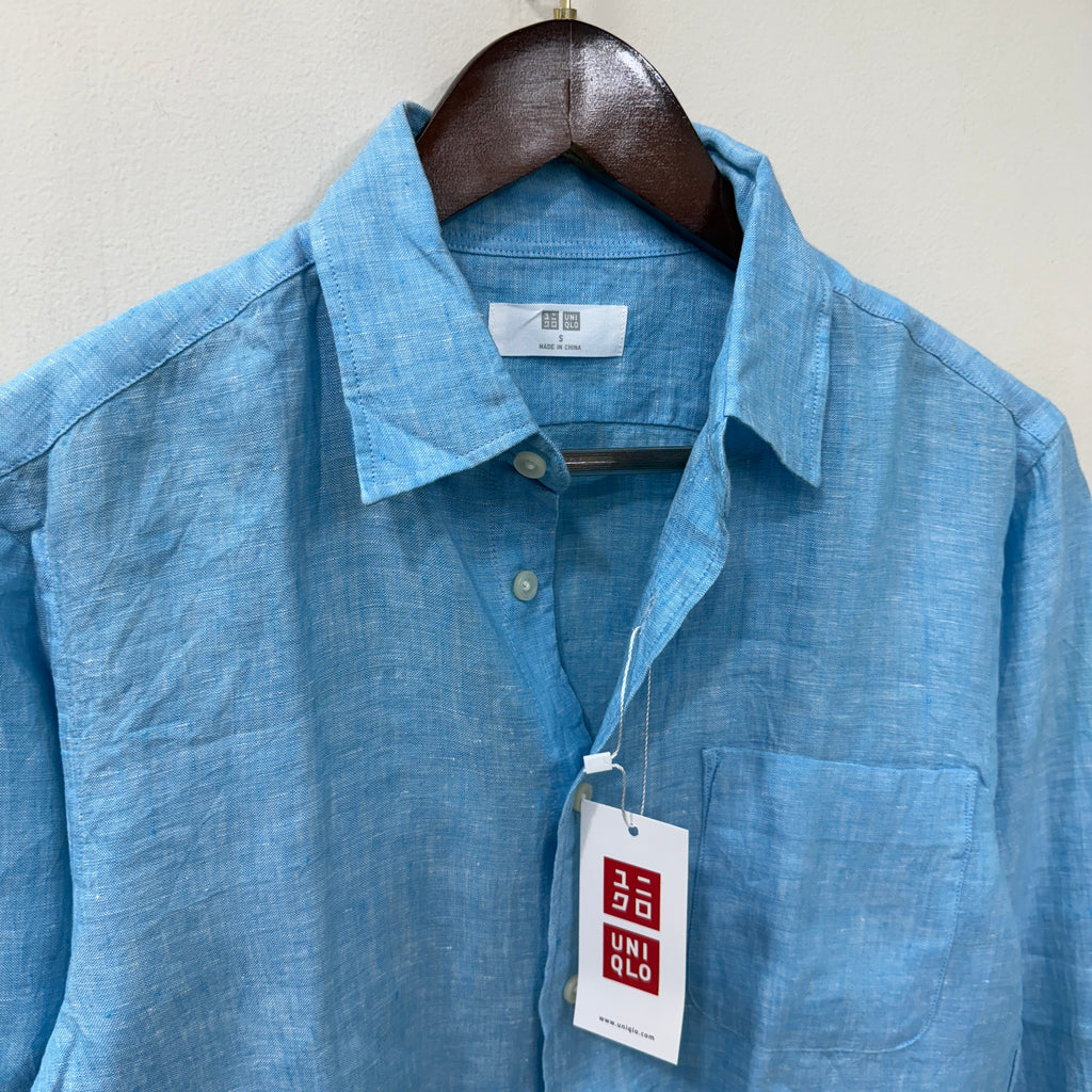 Uniqlo 100% linen blue solid shirt