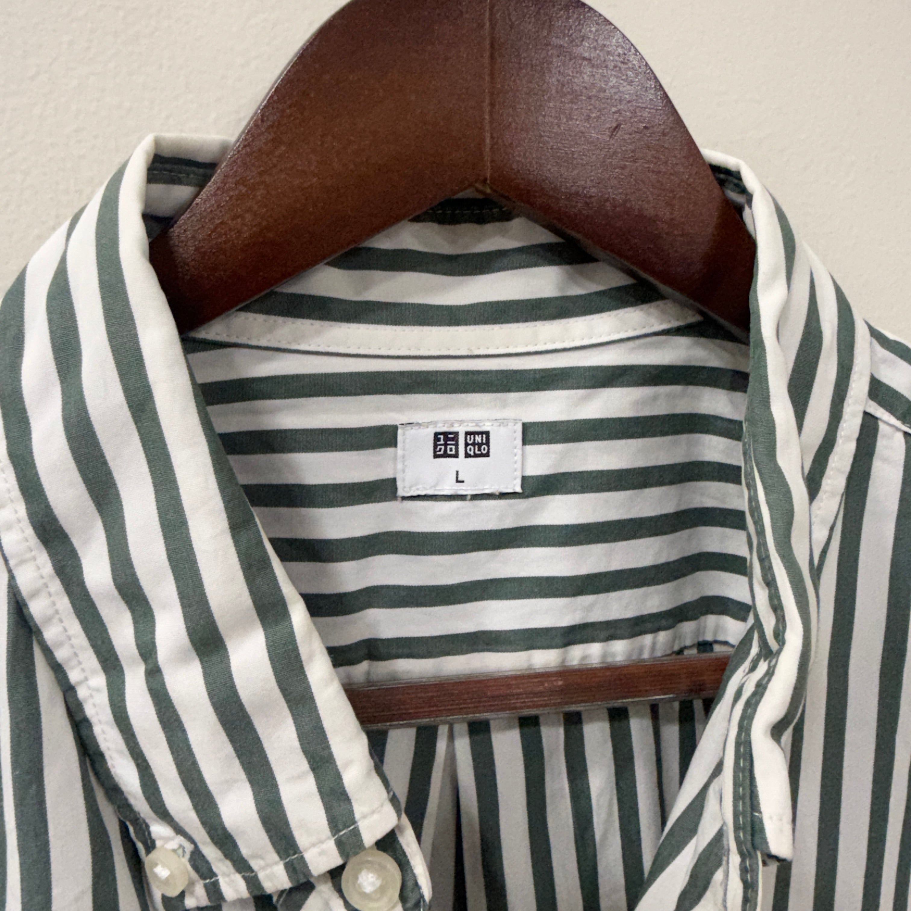 Uniqlo stripes shirt