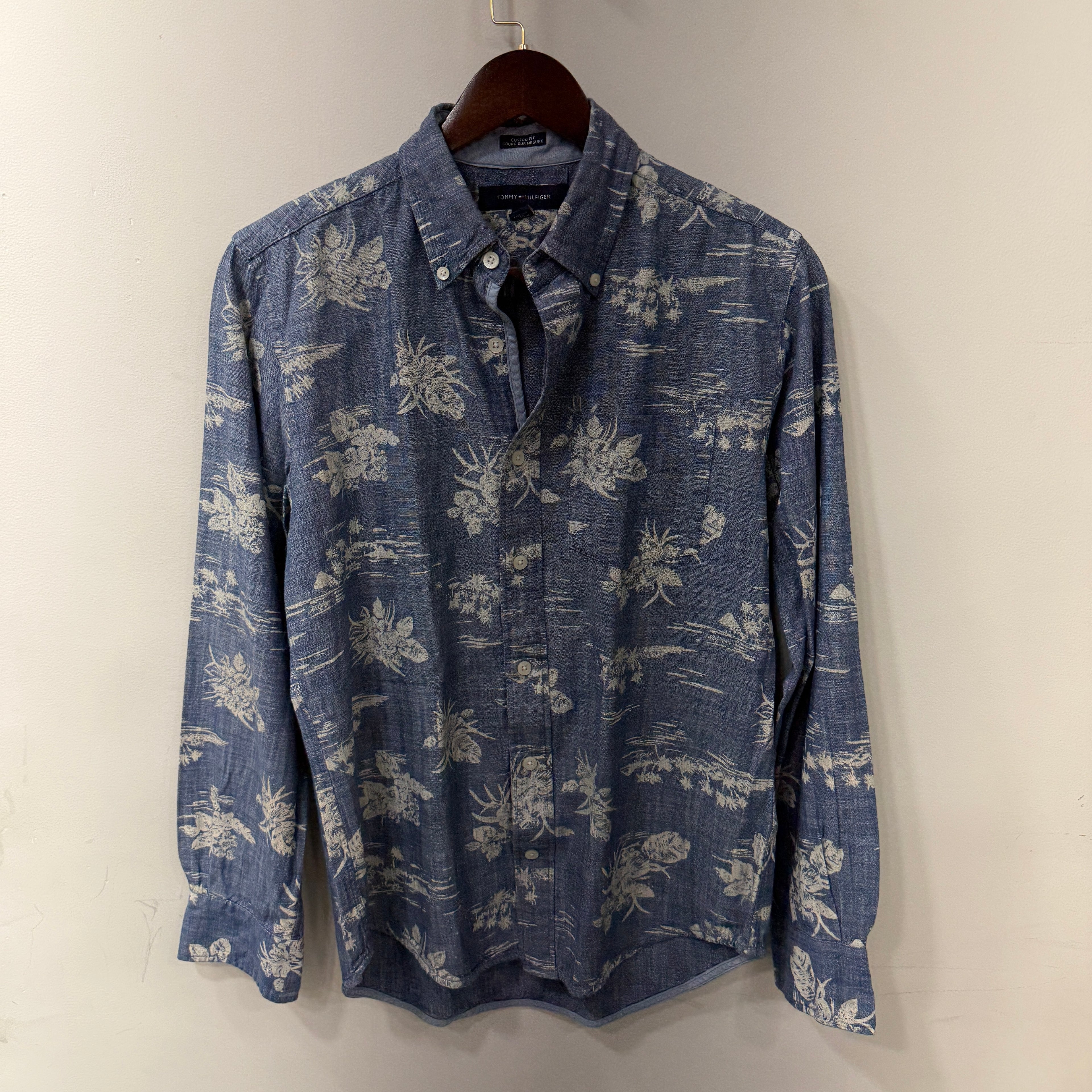 Tommy Hilfiger shirt