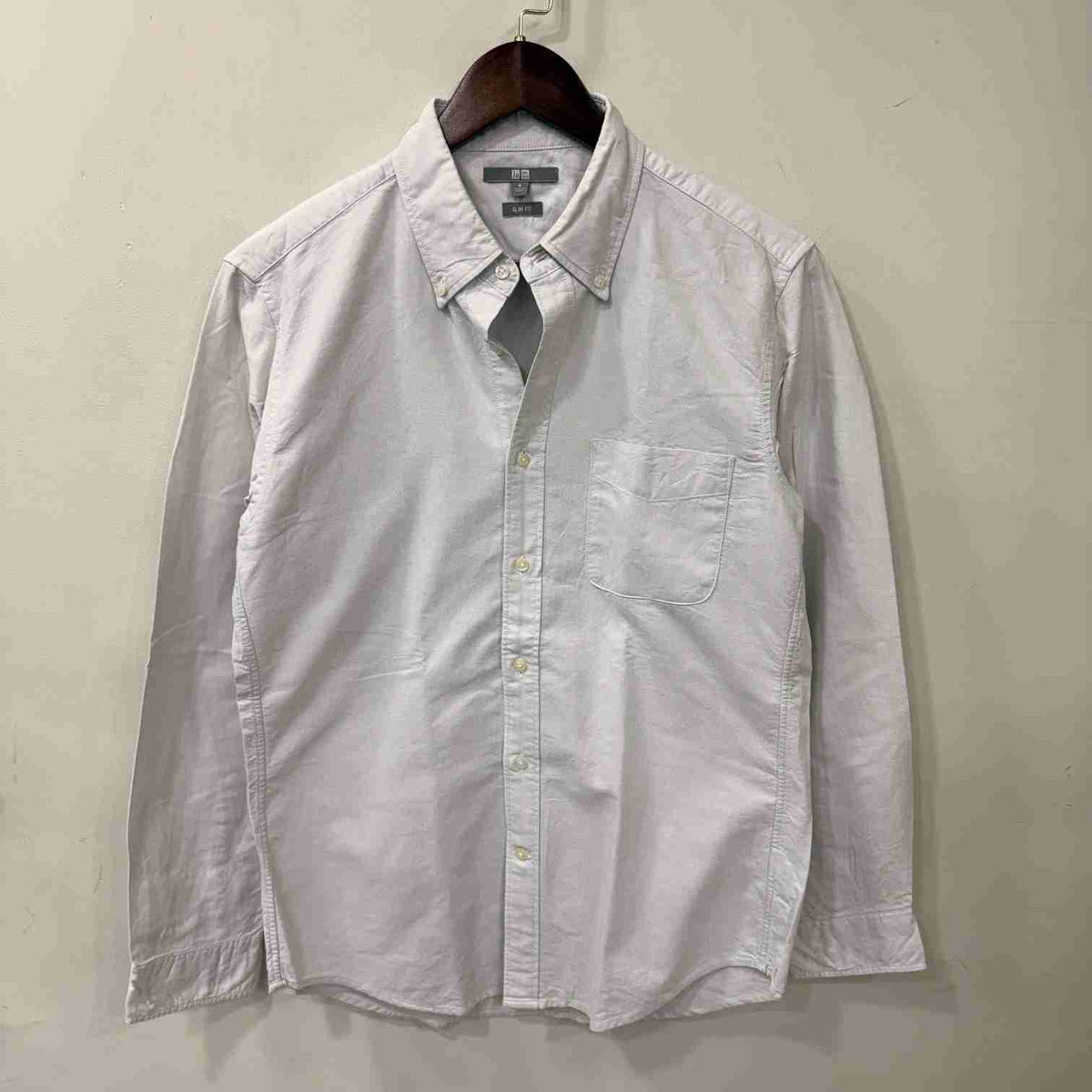 Uniqlo solid shirt