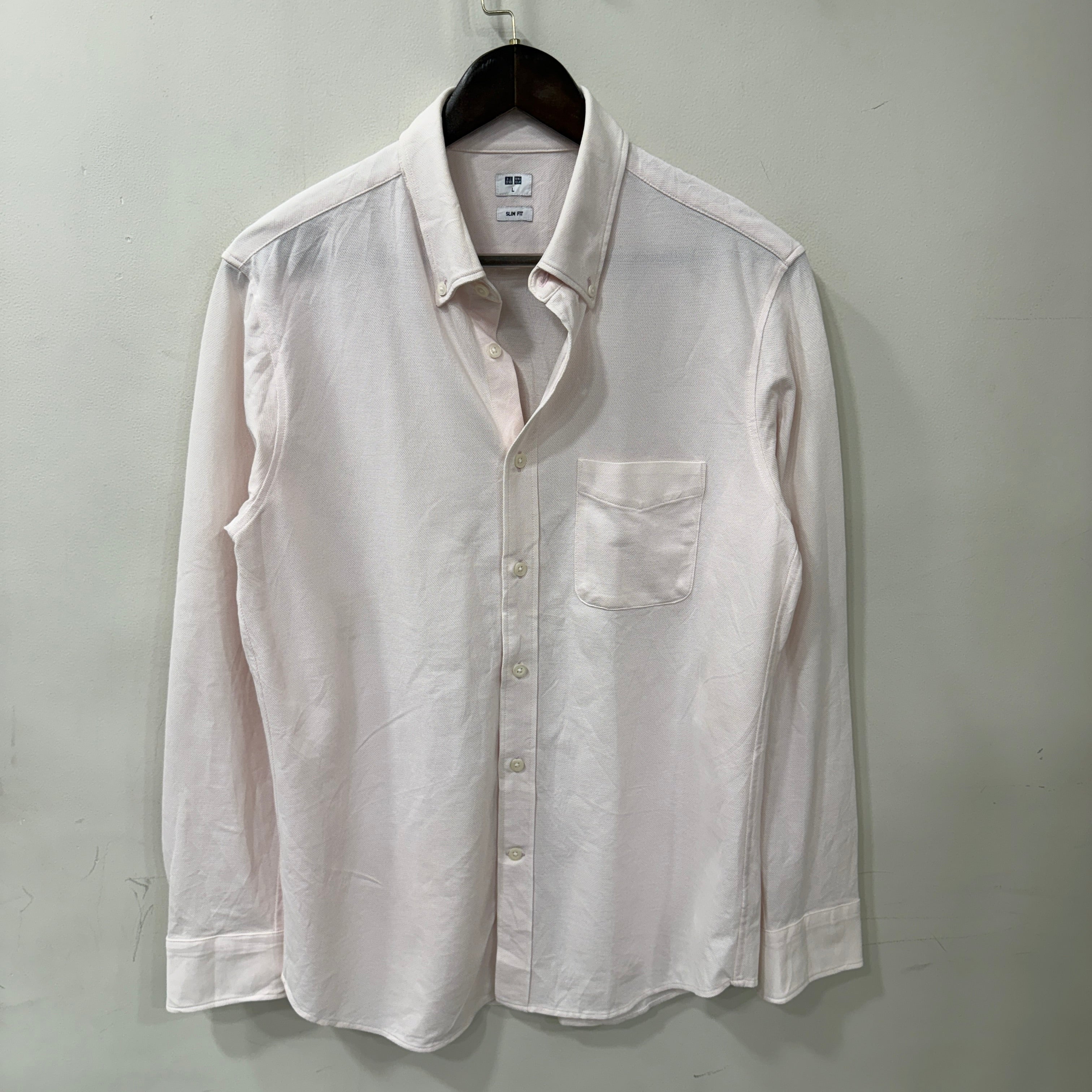 Uniqlo slim fit solid pink shirt