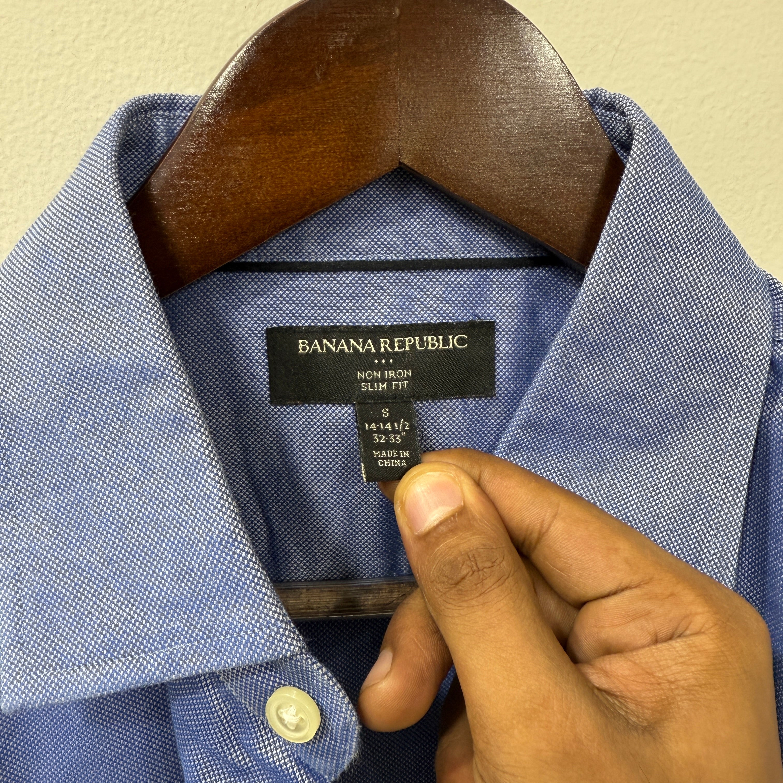 Banana Republic solid shirt