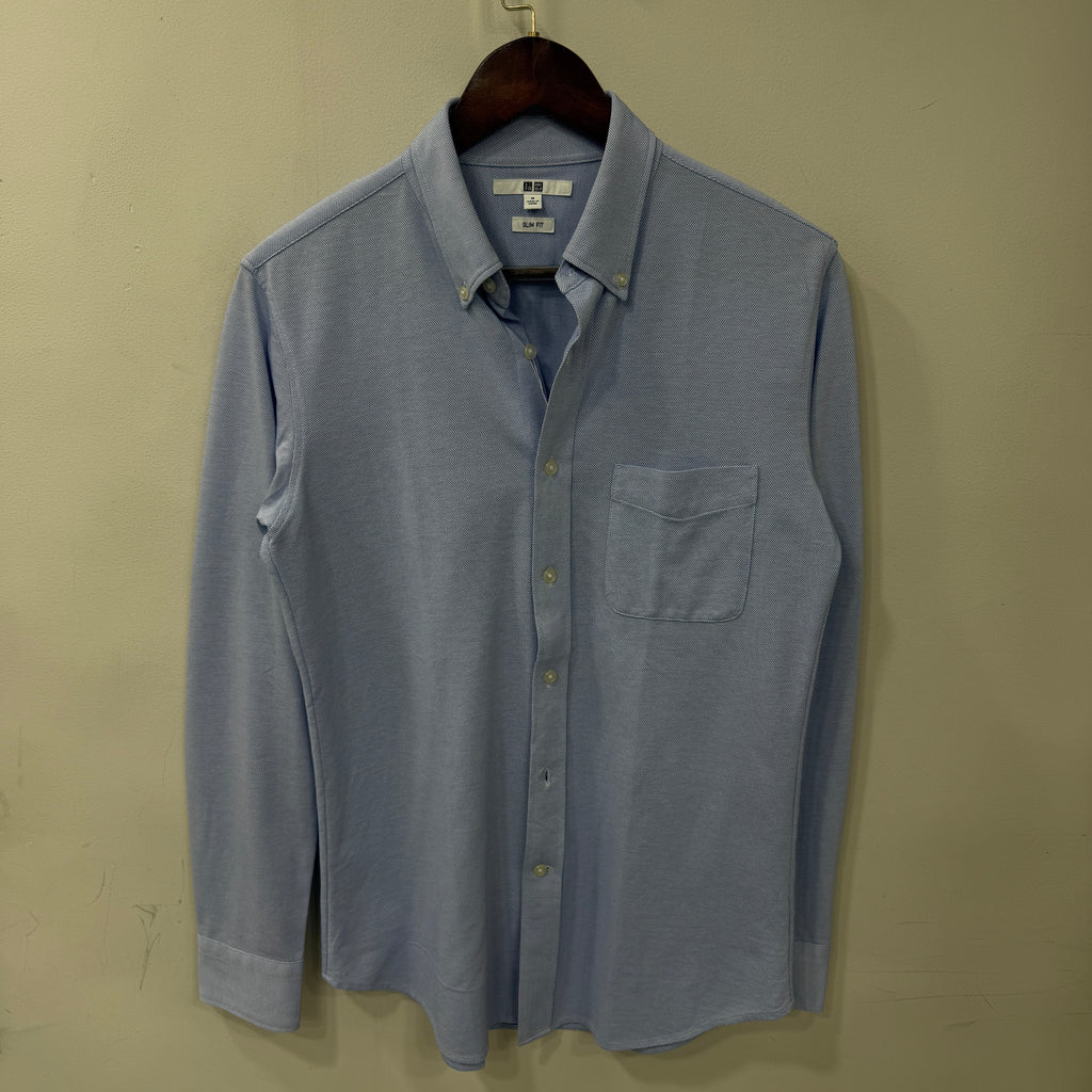 Uniqlo slim fit solid shirt