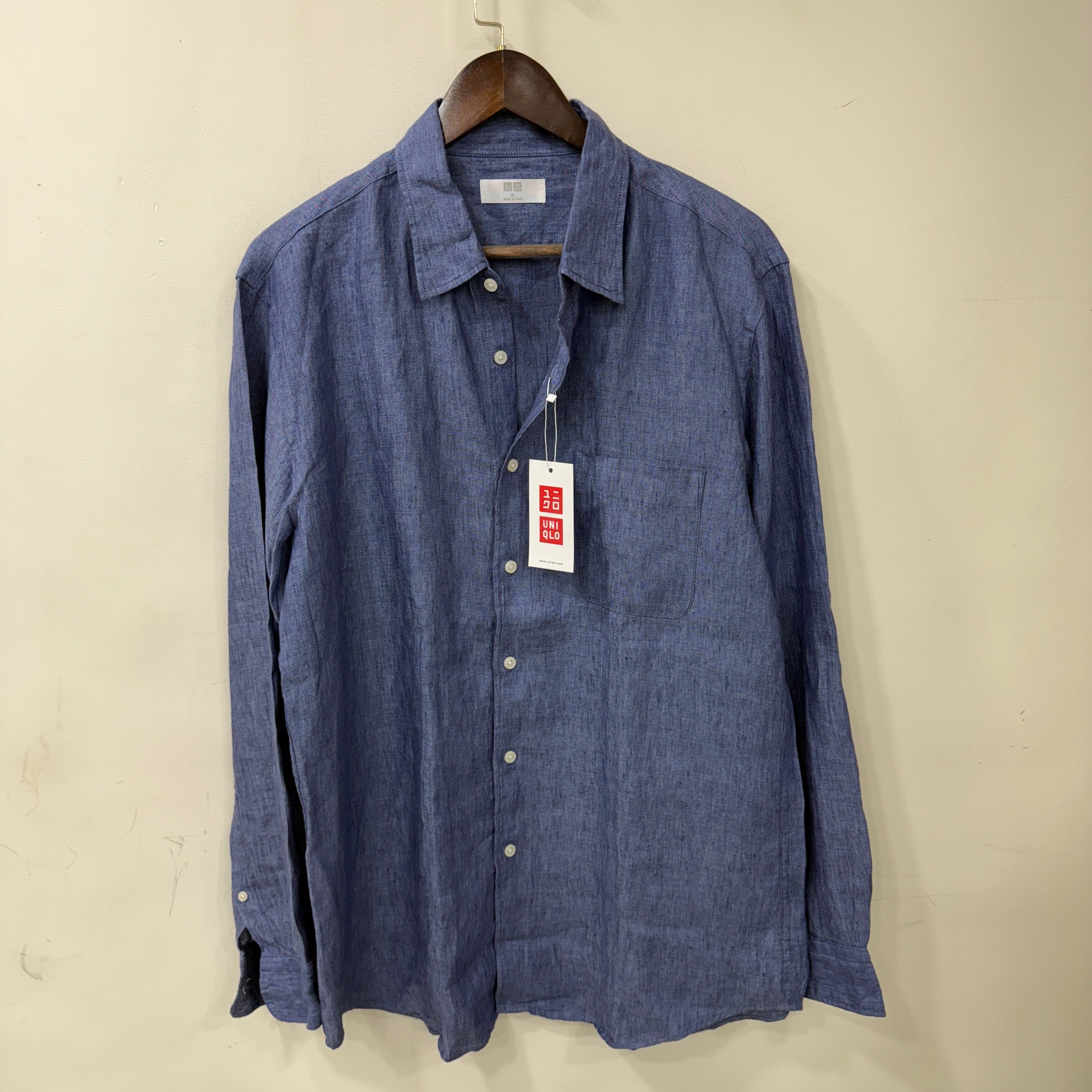 Uniqlo 100% linen solid shirt