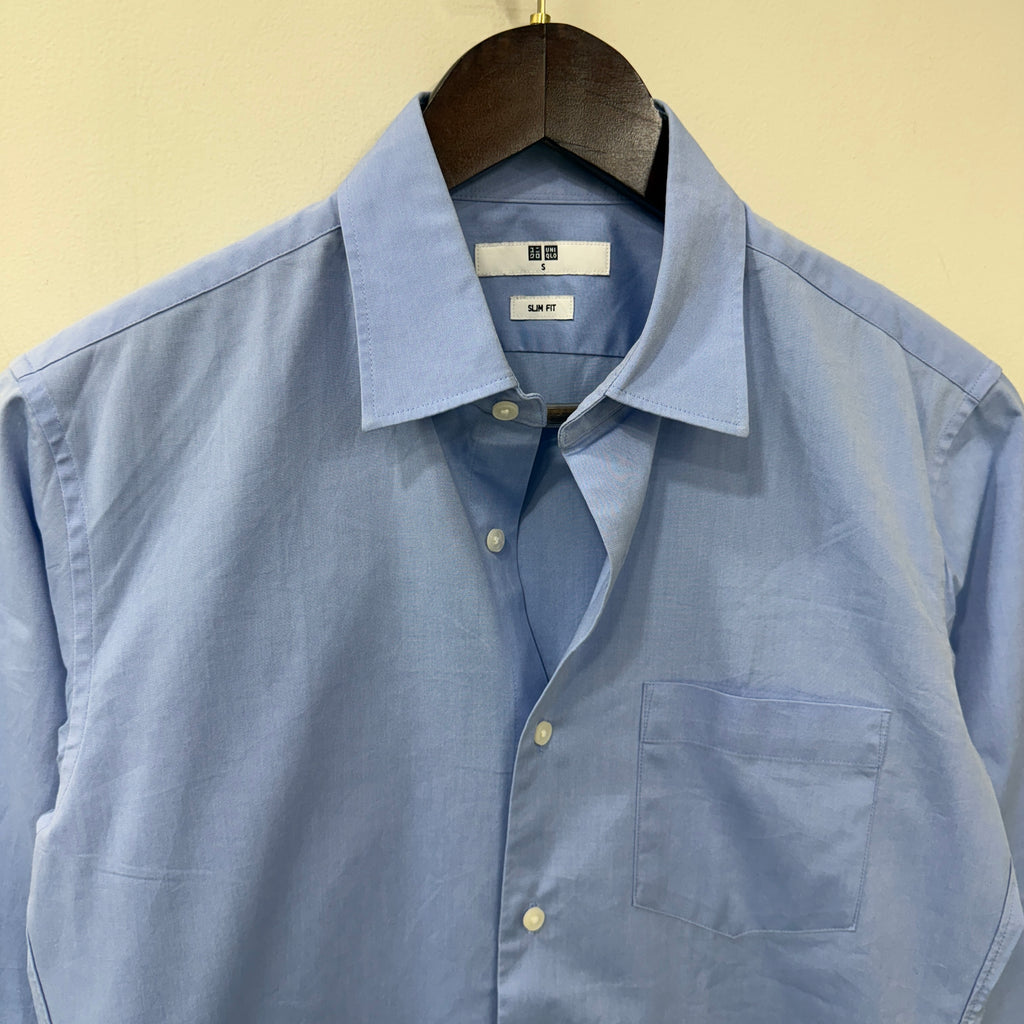 Uniqlo solid blue slim fit shirt