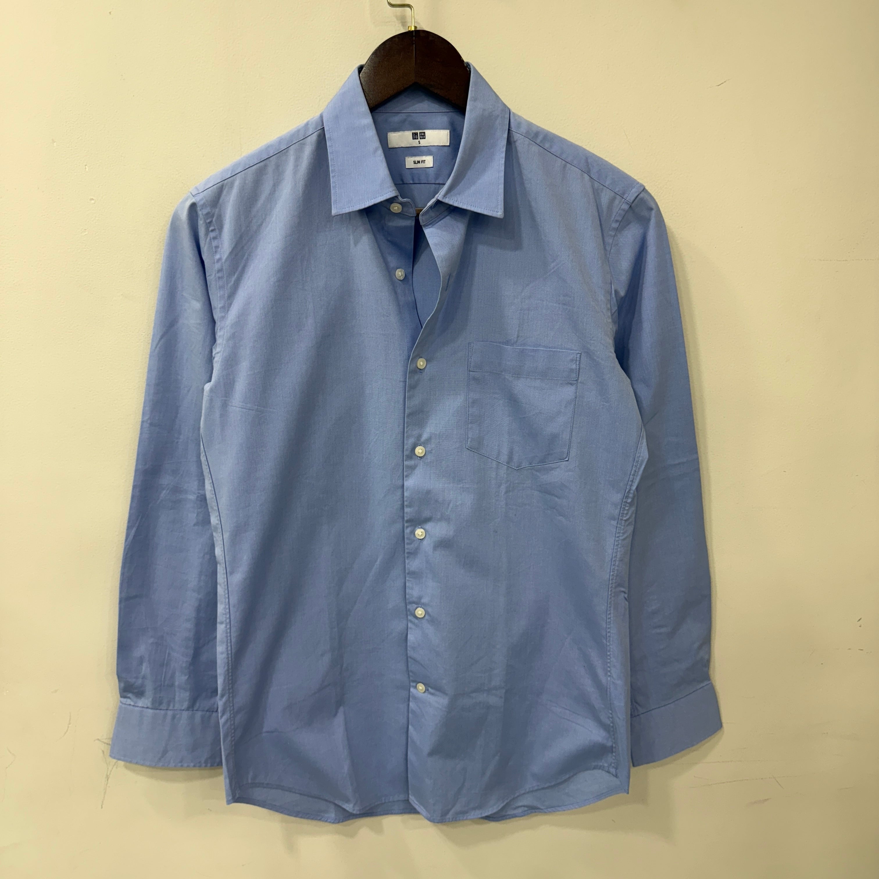 Uniqlo solid blue slim fit shirt