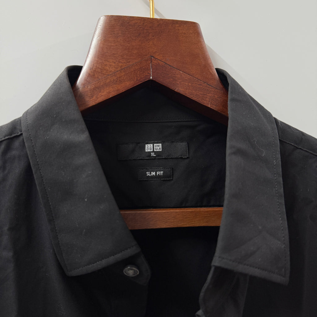 Uniqlo jet black shirt