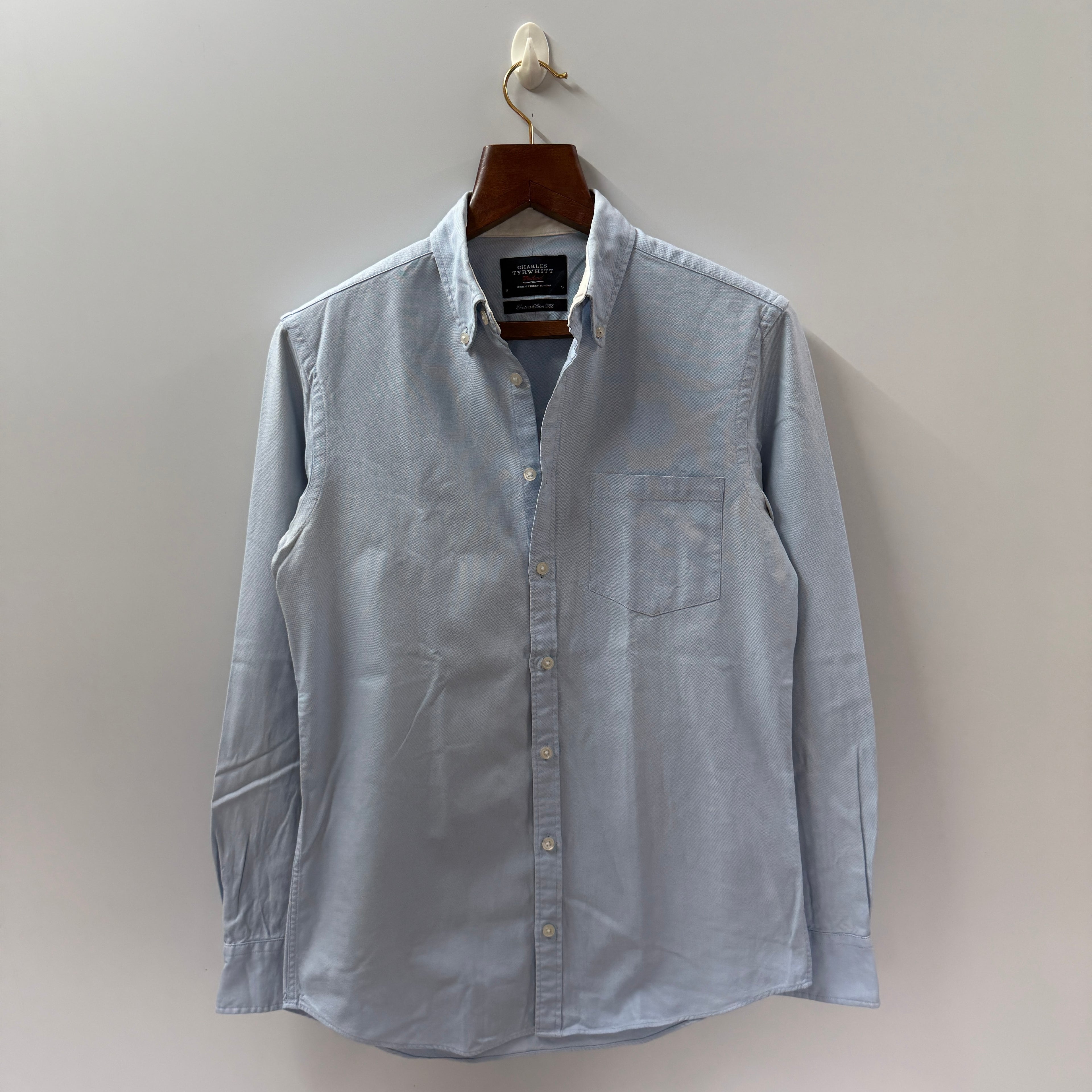 Charles Tyrwhitt blue solid oxford button down shirt