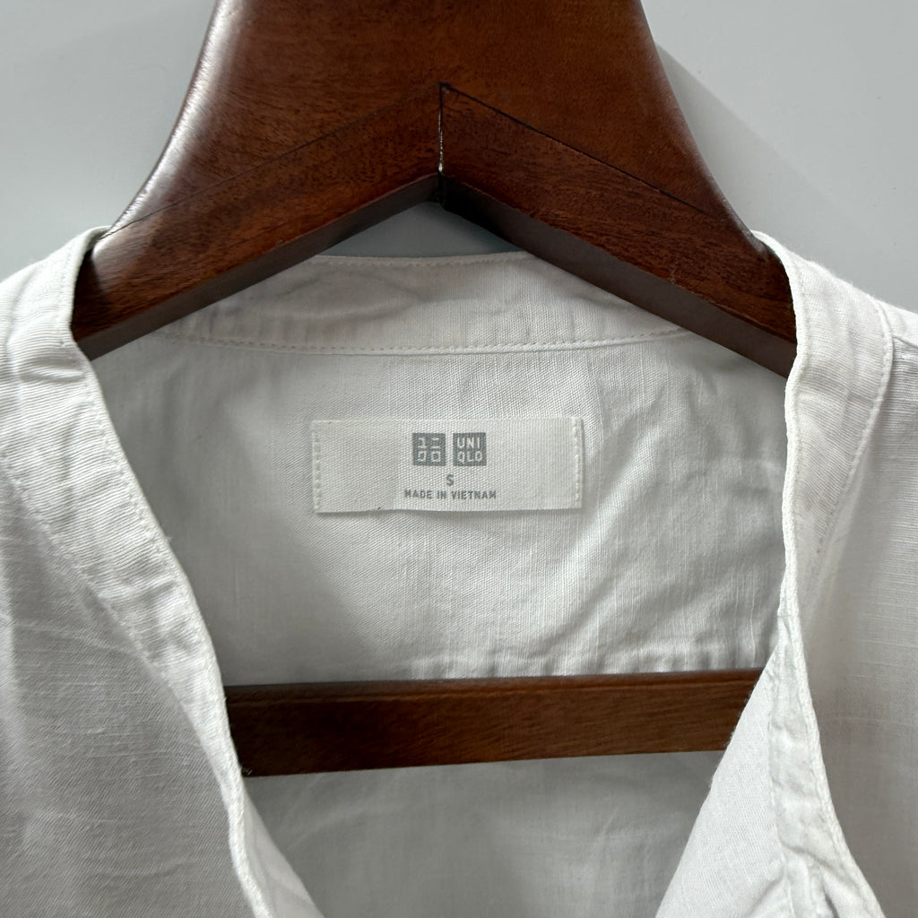 Uniqlo linen chinese collar shirt