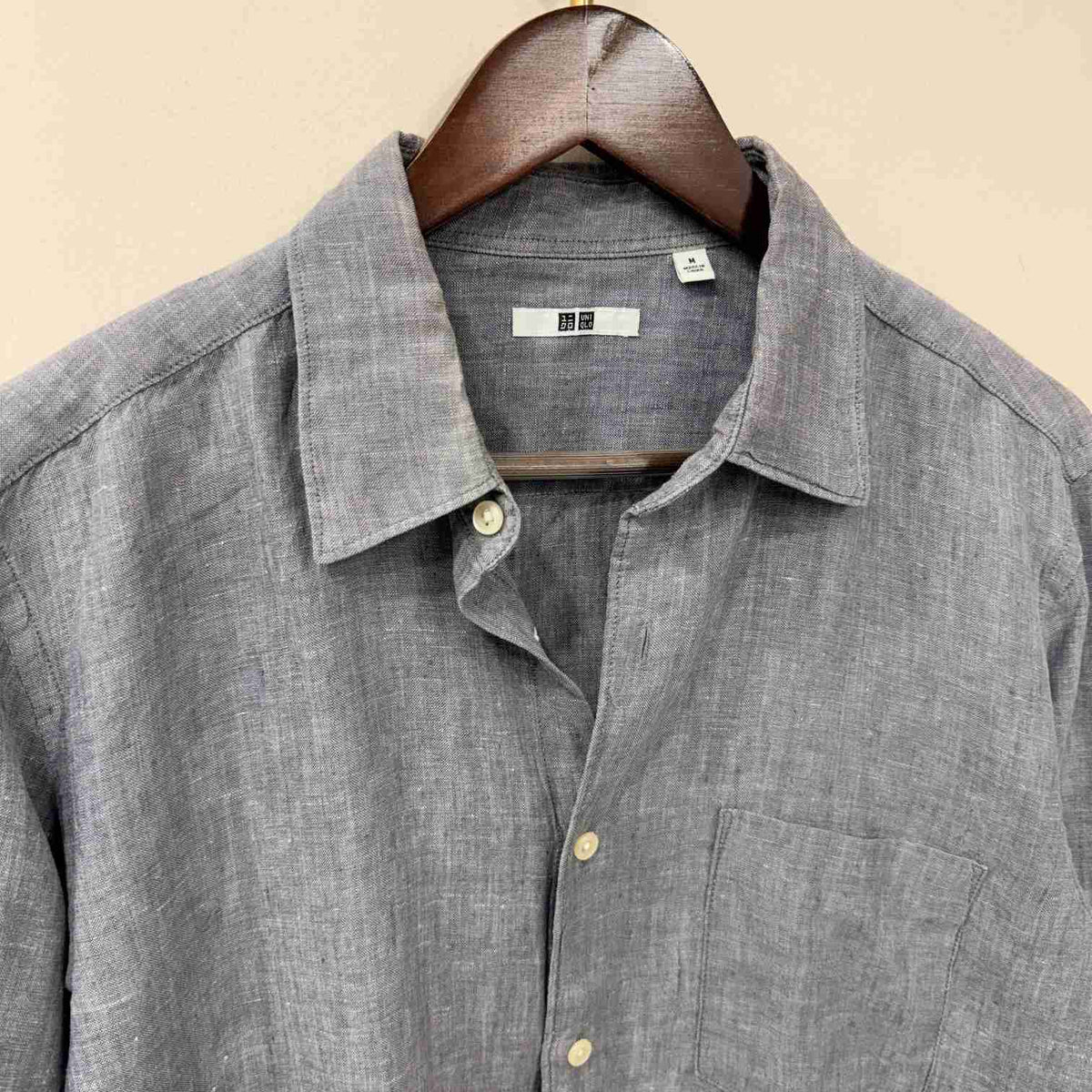 Uniqlo grey 100% linen solid shirt