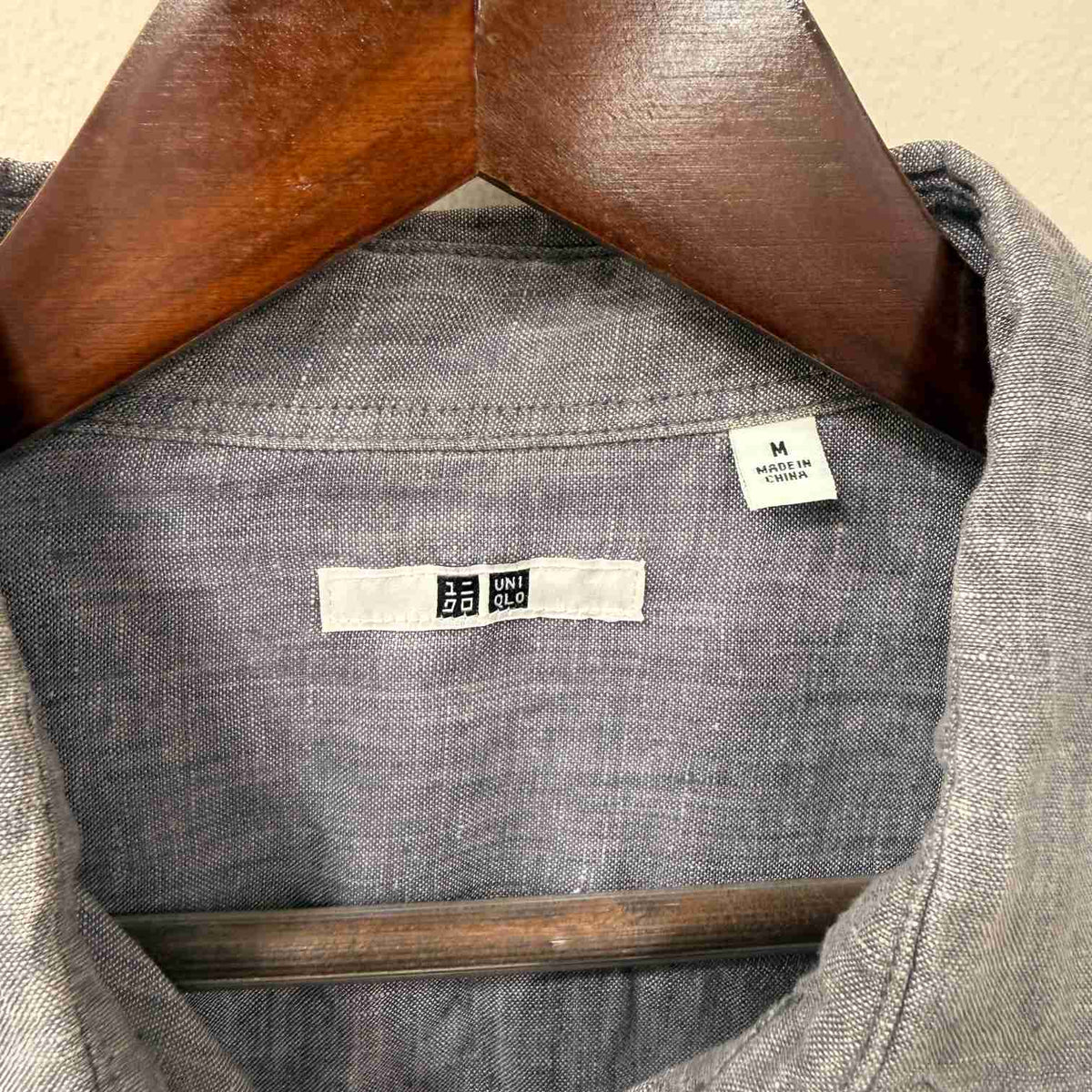 Uniqlo grey 100% linen solid shirt