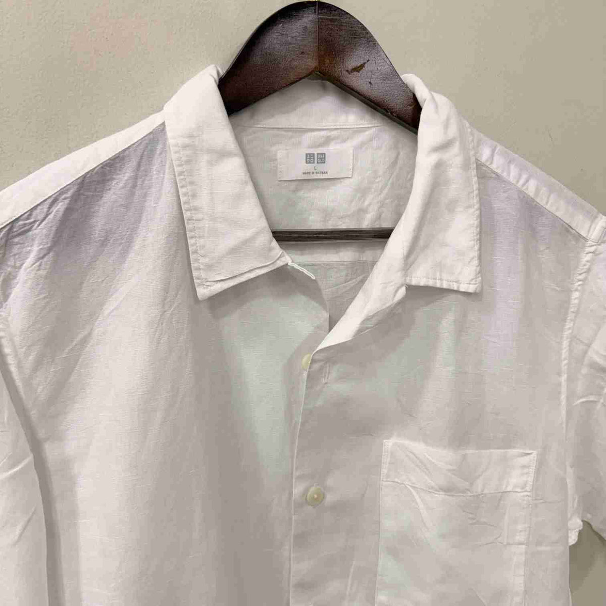 Uniqlo 100% linen white shirt