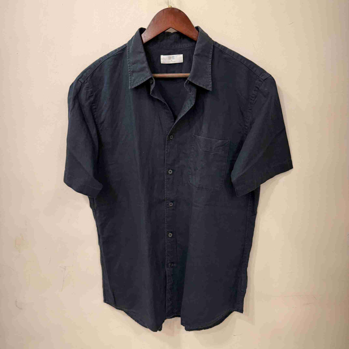 Uniqlo 100% linen navy blue  shirt